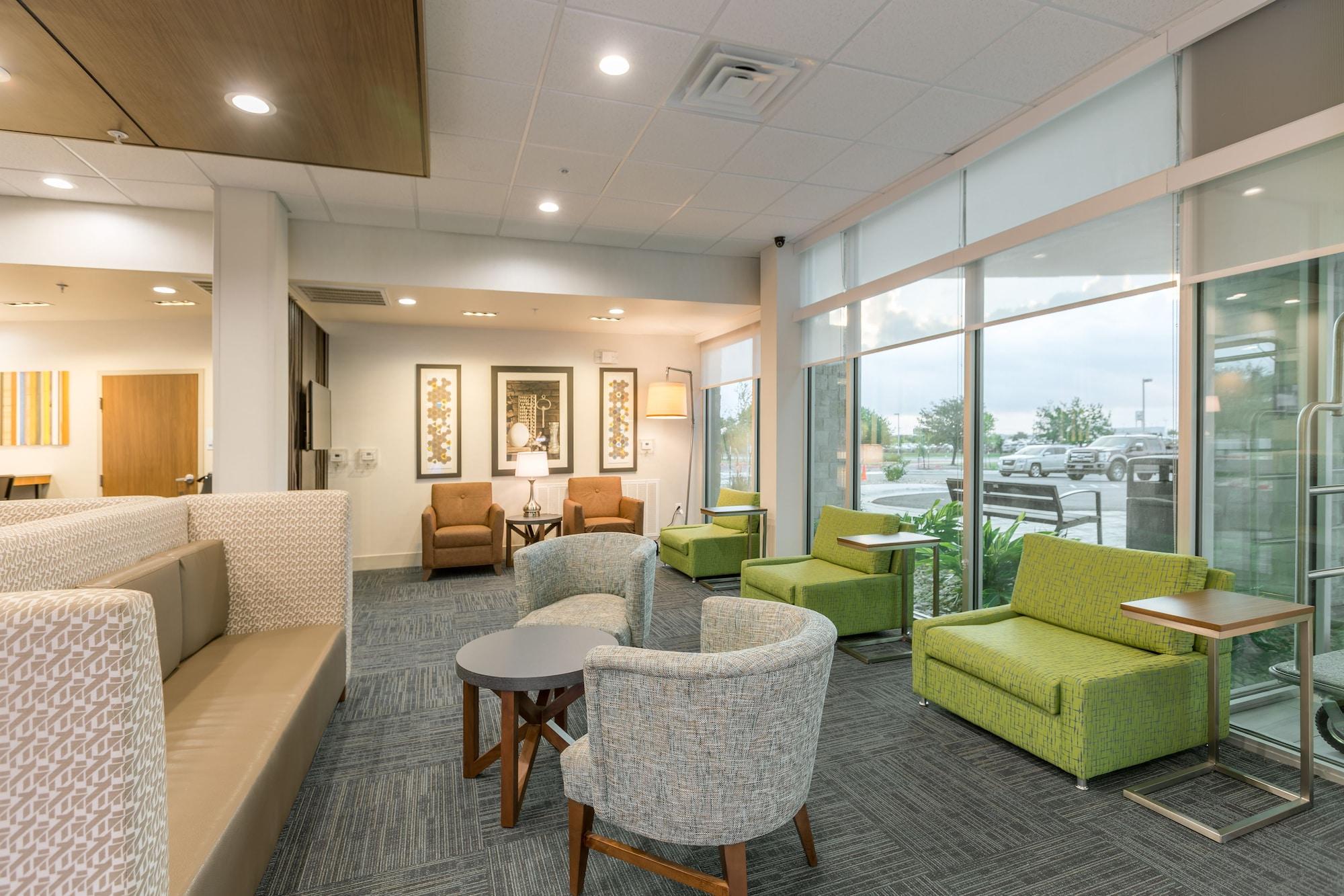 Vista Exterior Holiday Inn Express and Suites San Marcos South by IHG