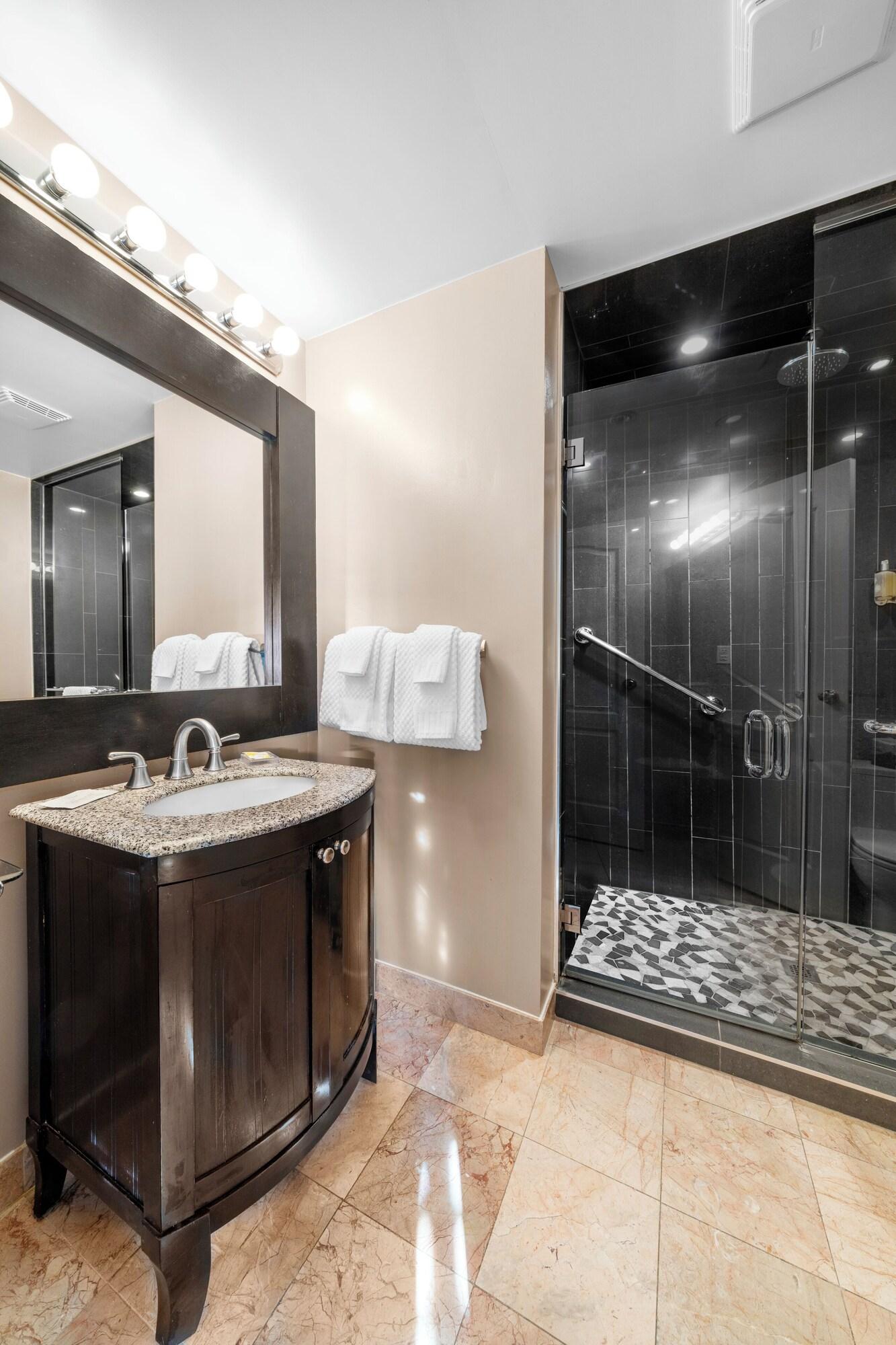 Set de Habitación The Shaw Club Hotel