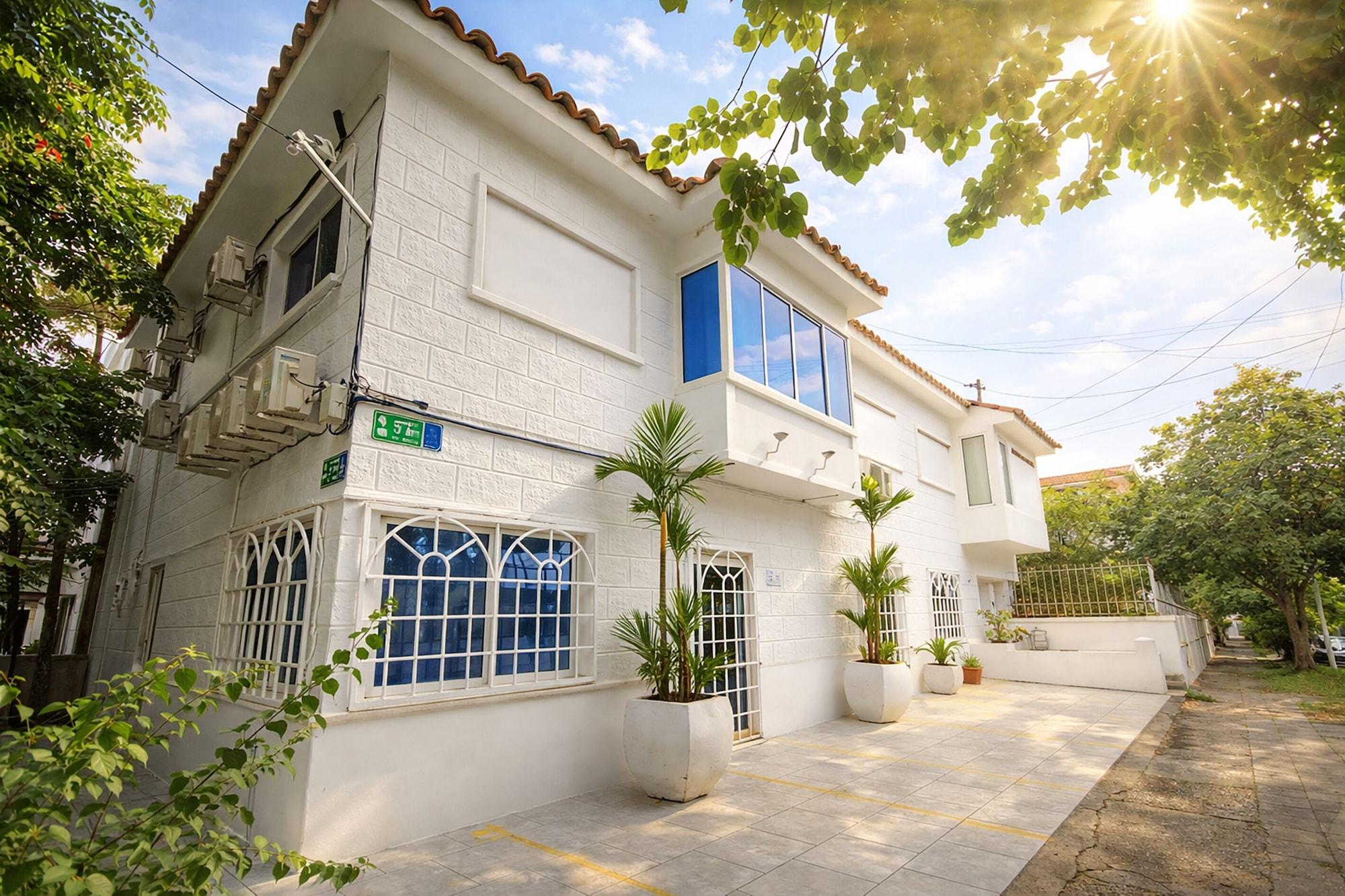 Vista Exterior Zuray Hostal & Recovery House