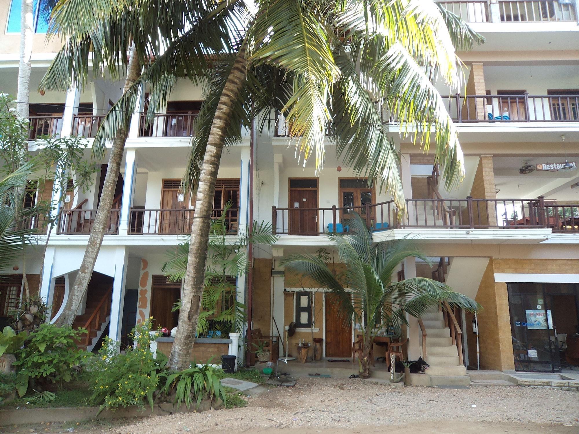 Vista Exterior Sky Garden Mini Hotel