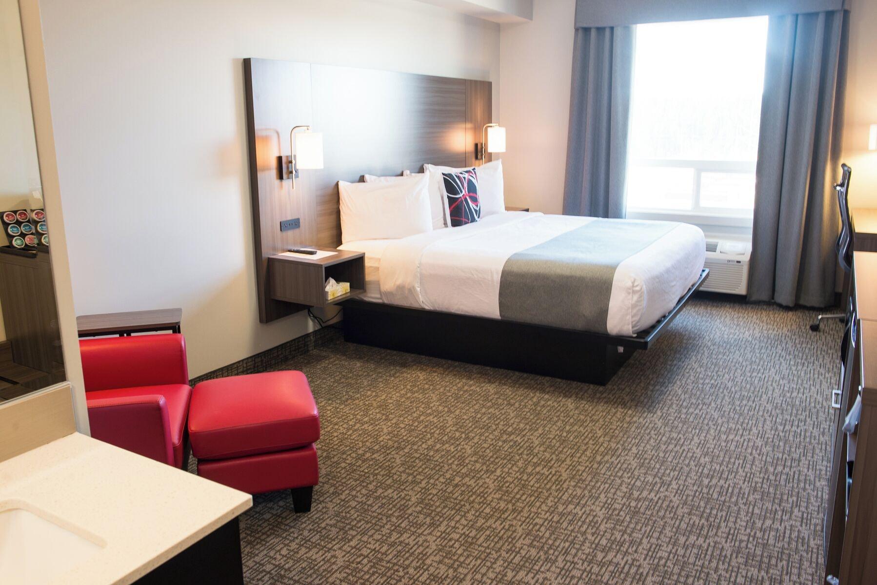 Varios The Kanata by BCMInns Whitecourt