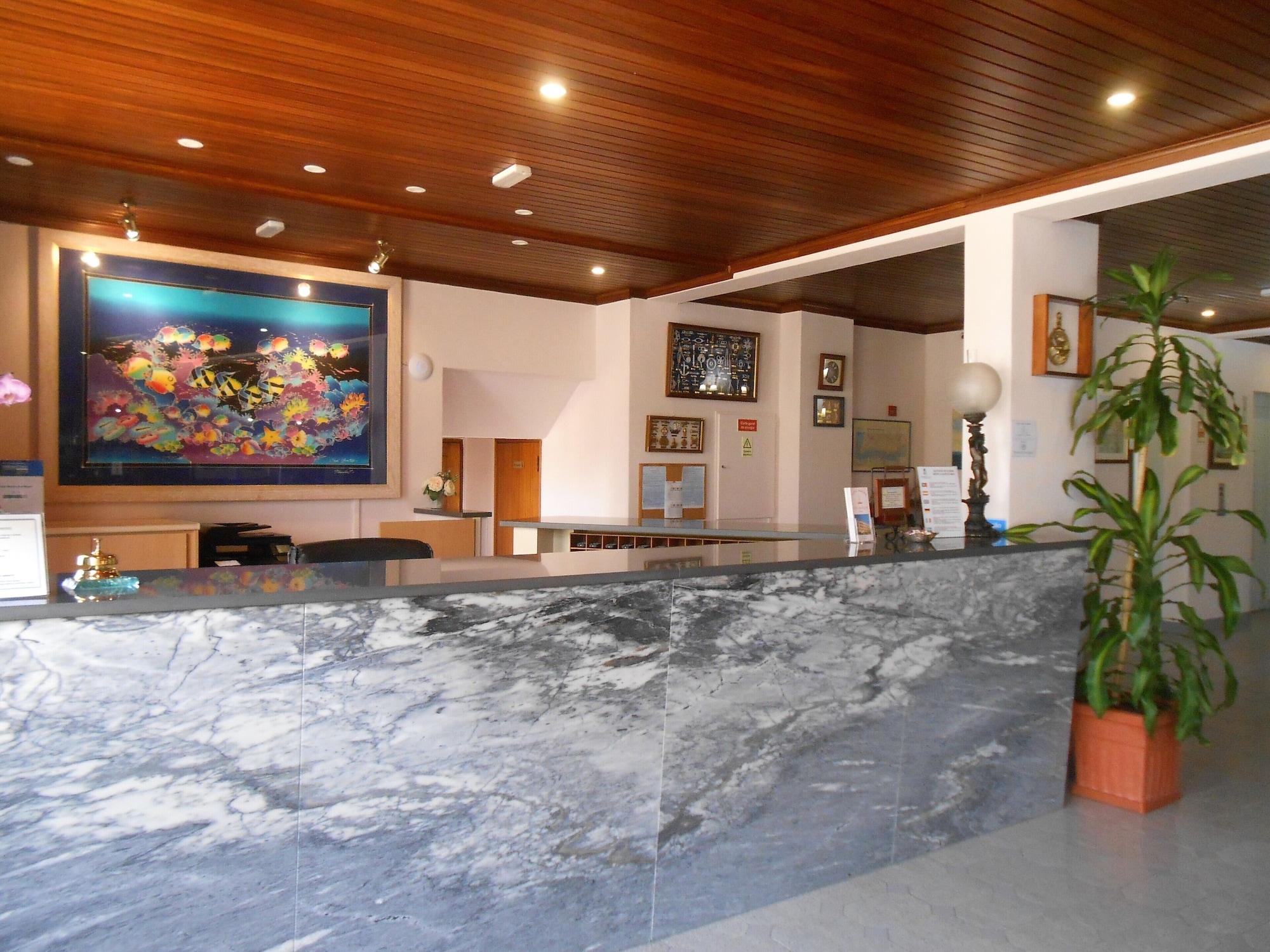 Vista Lobby Boutique Hotel Marina S Roque