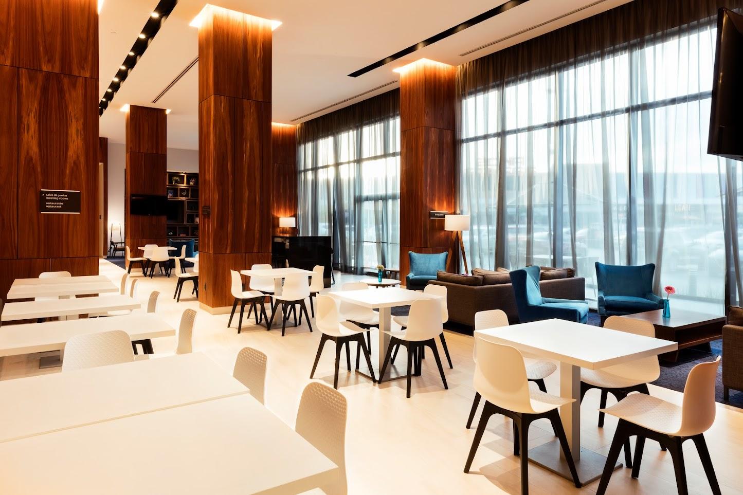 Restaurant Fiesta Inn Express Cancún Cumbres