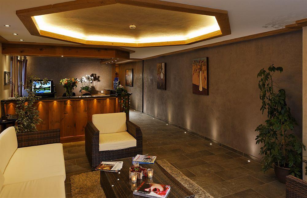 Hotel Alphorn Gstaad GmbH by null