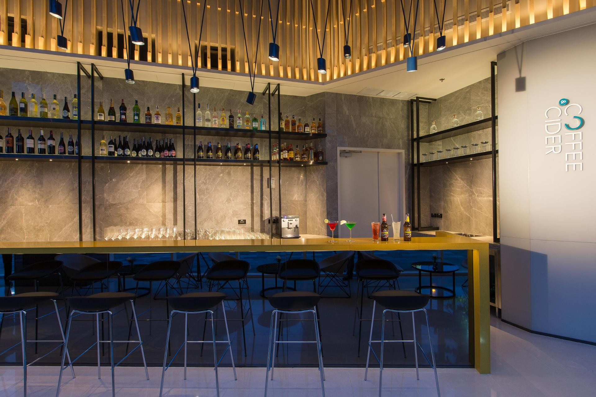 Bar/Salón Modena by Fraser Bangkok Hotel Residences