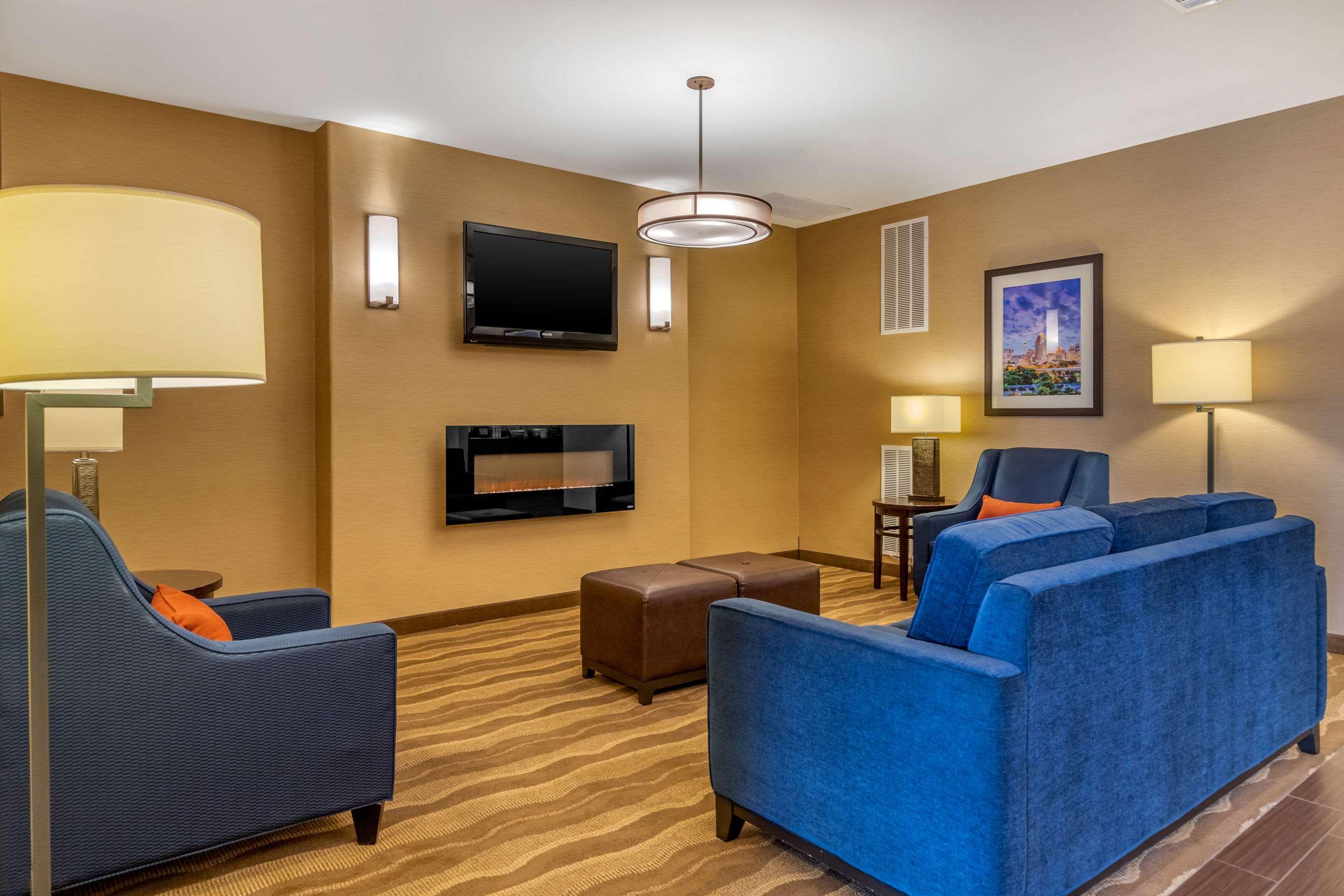 Vista Lobby Comfort Suites San Antonio North - Stone Oak