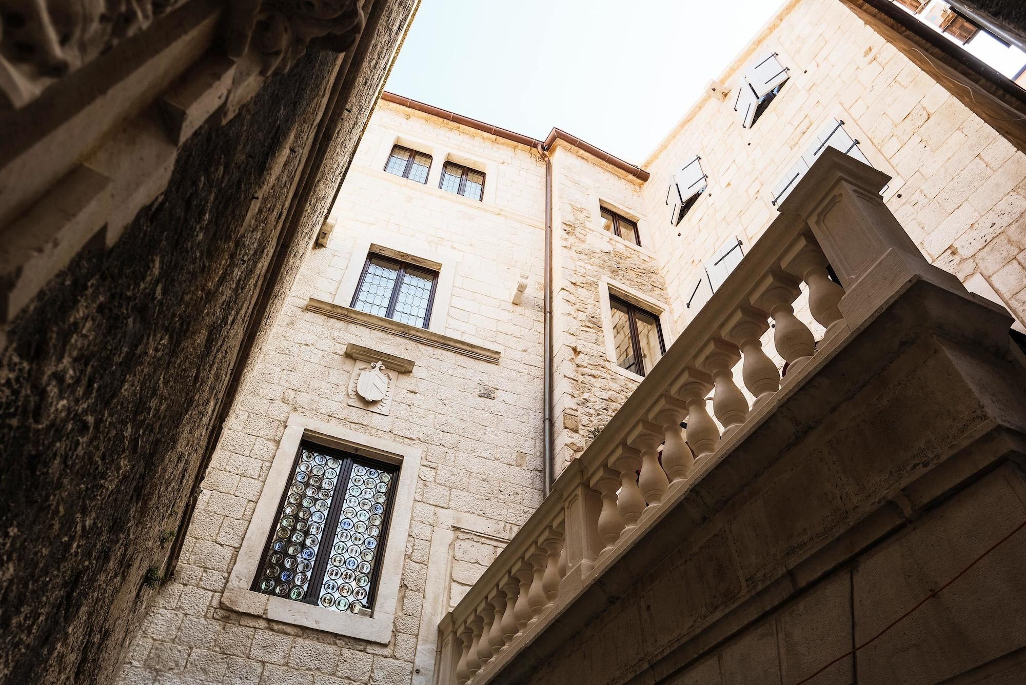 Vista Exterior Heritage Hotel Cardo