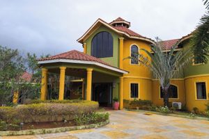 Alojamiento - Milbrooks Resort