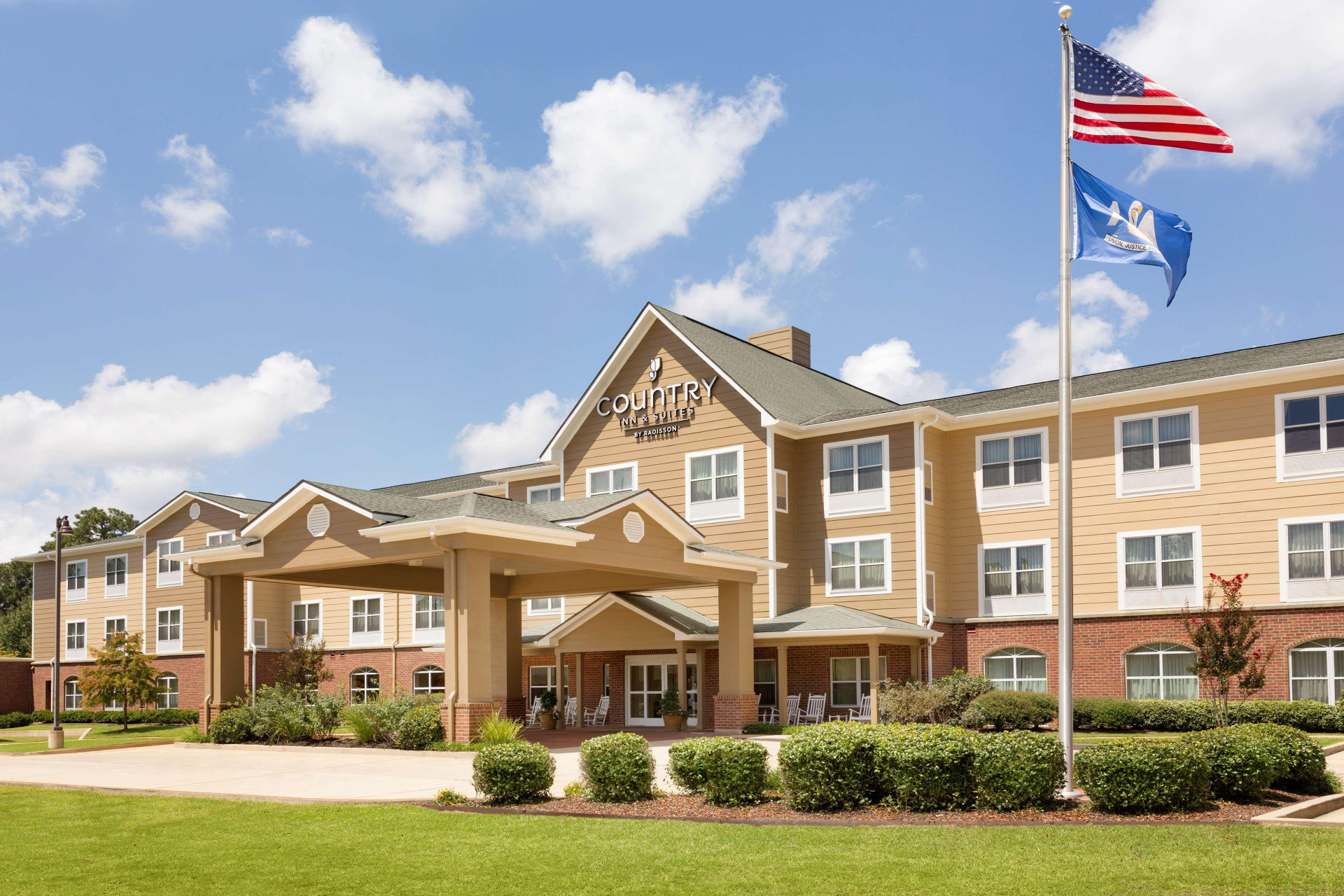 Vista Exterior Country Inn & Suites by Radisson, Pineville, LA