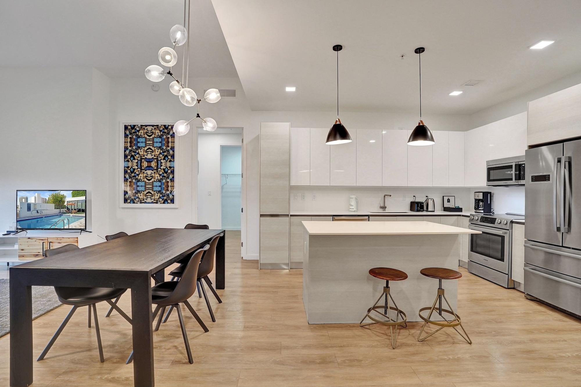 Equipamiento de Habitación 17WEST Apartments by Stay Hospitality