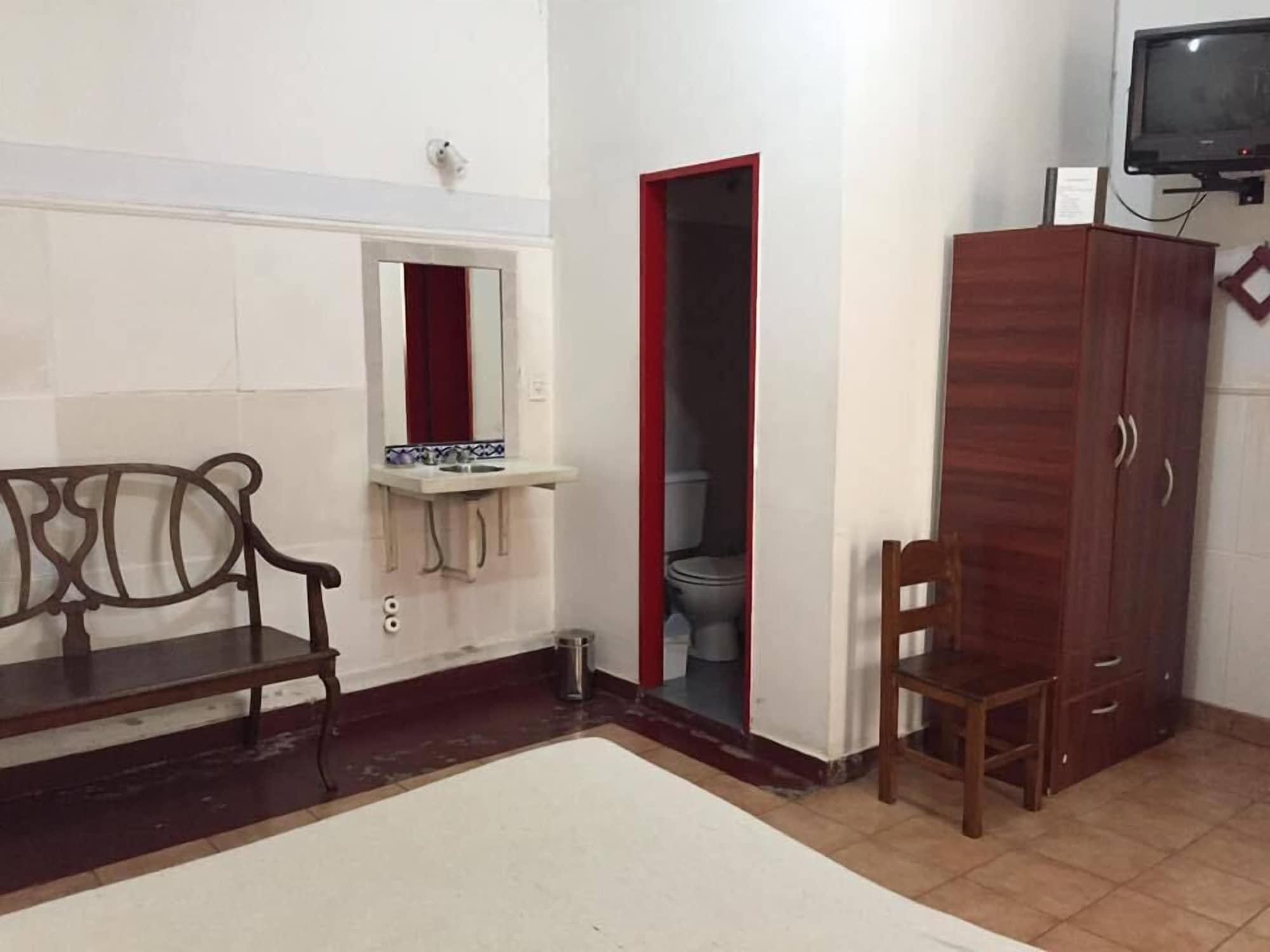 Equipamiento de Habitación Posada Casa de Borgoña