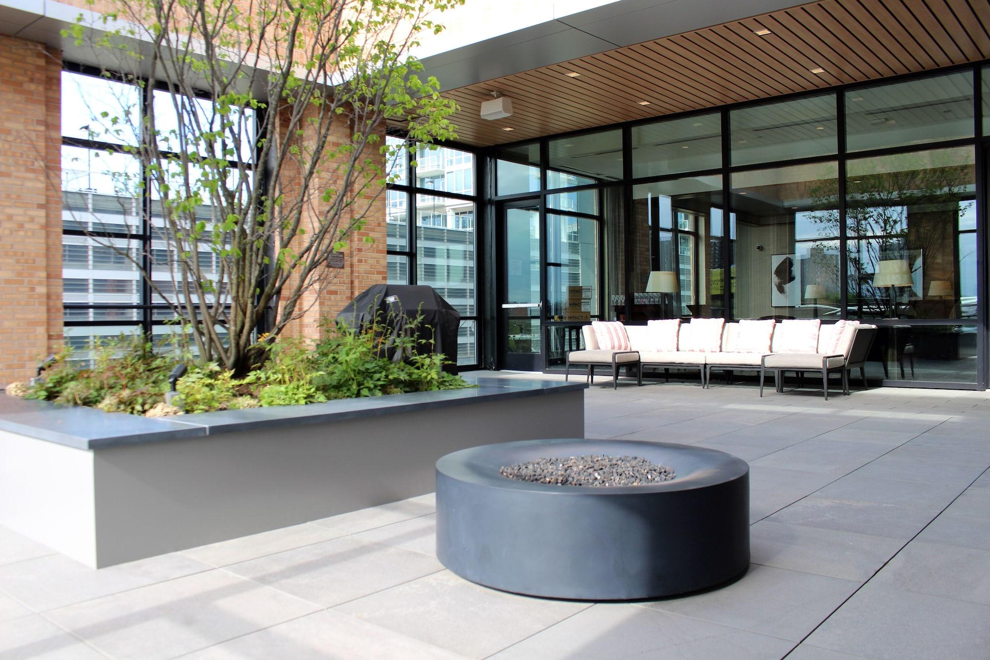 Vista Exterior Home2 Suites by Hilton Chicago McCormick Place