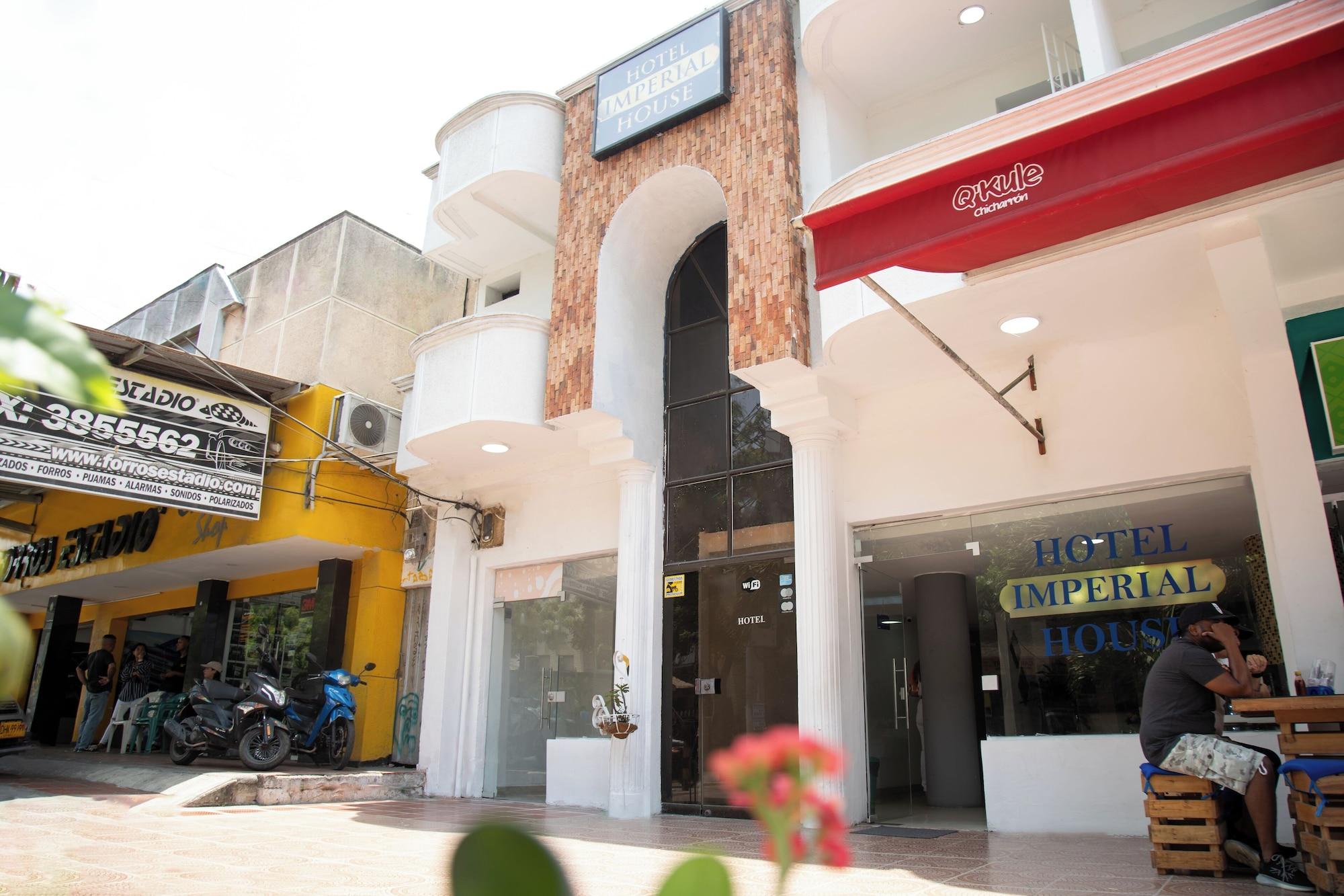 Vista Exterior Hotel Imperial House by Caribecheap