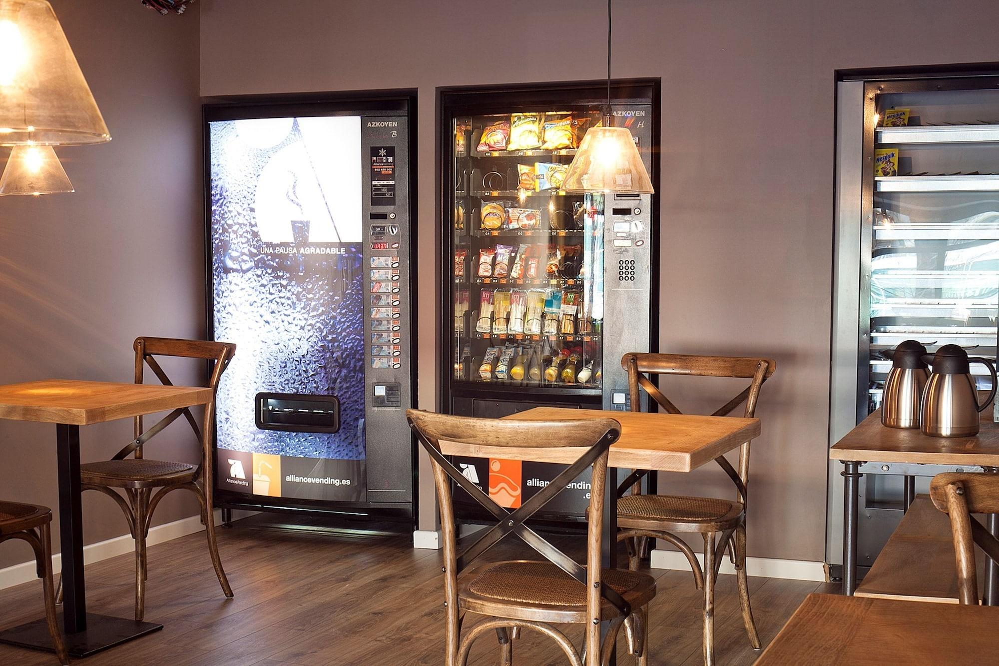 Bar/Salón Acta Madfor