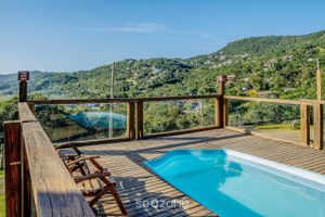 Alquiler Vacacional - Bela casa rústica c/ piscina em Garopaba EGF000