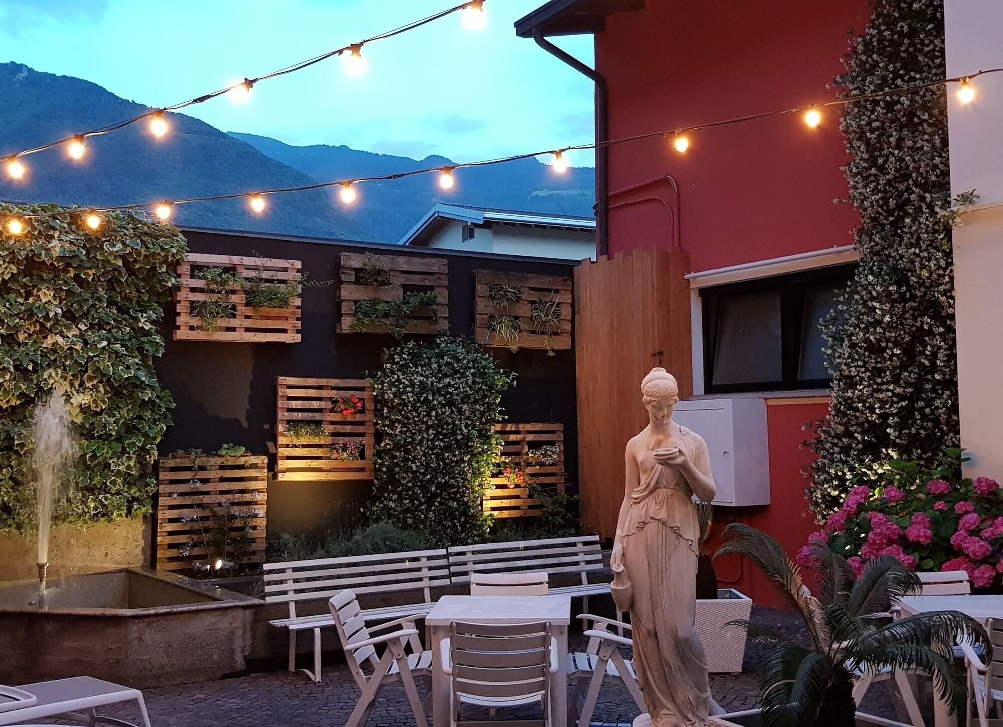 Vista Exterior Hotel Diana