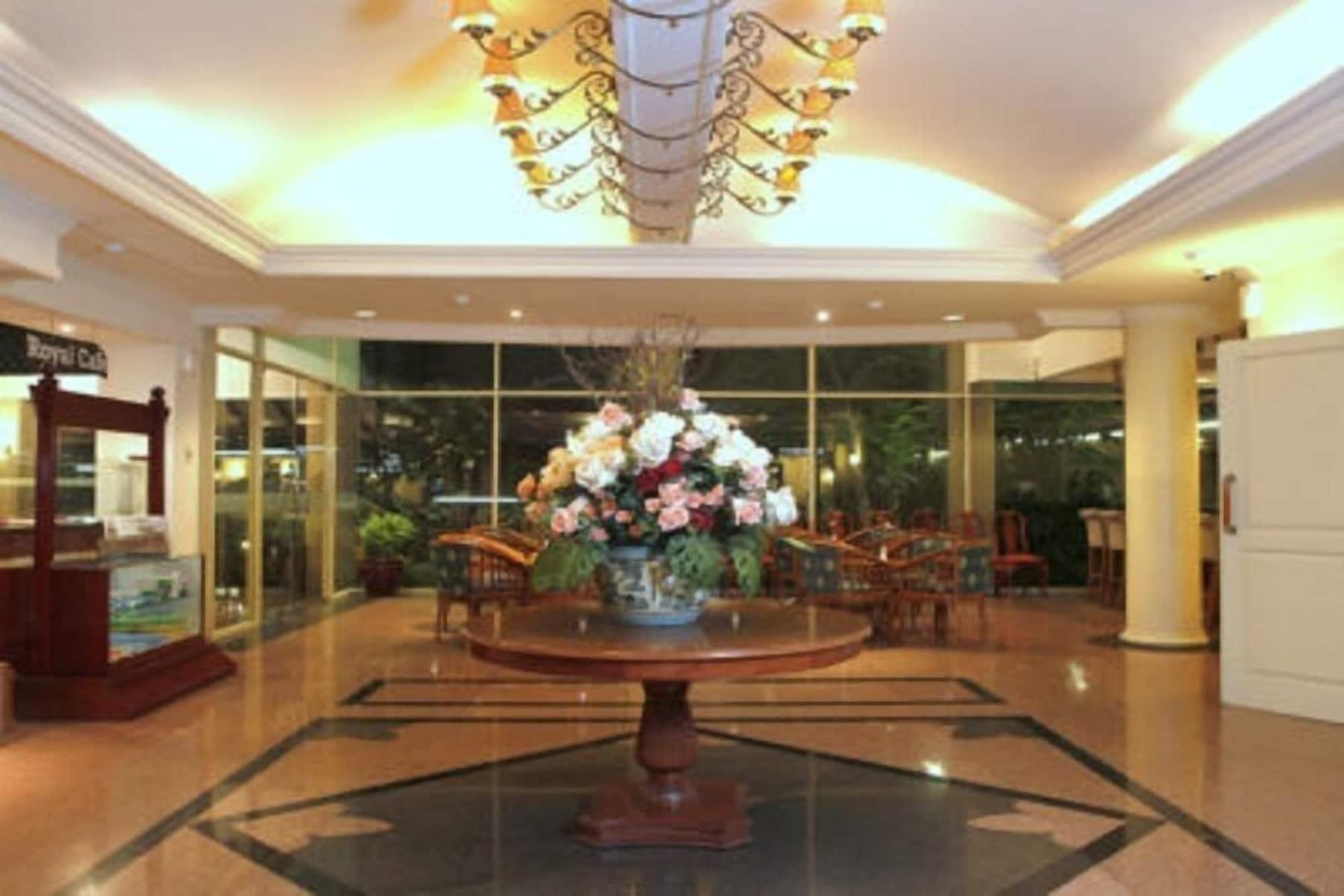 Vista Lobby Resor Tuban Tropis