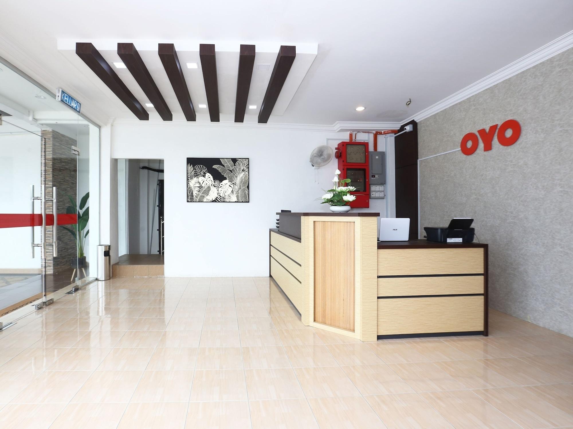 Vista Lobby OYO 89888 Dz Residence Guest House
