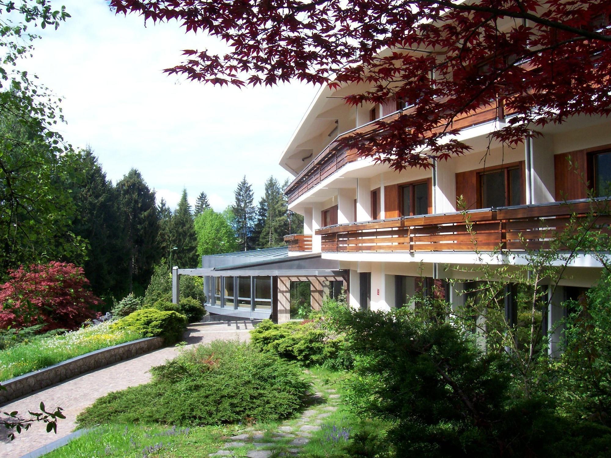 Vista Exterior Grand Hotel Presolana