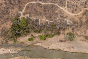 Alojamiento - Pondoro Game Lodge  - Open to Kruger Park