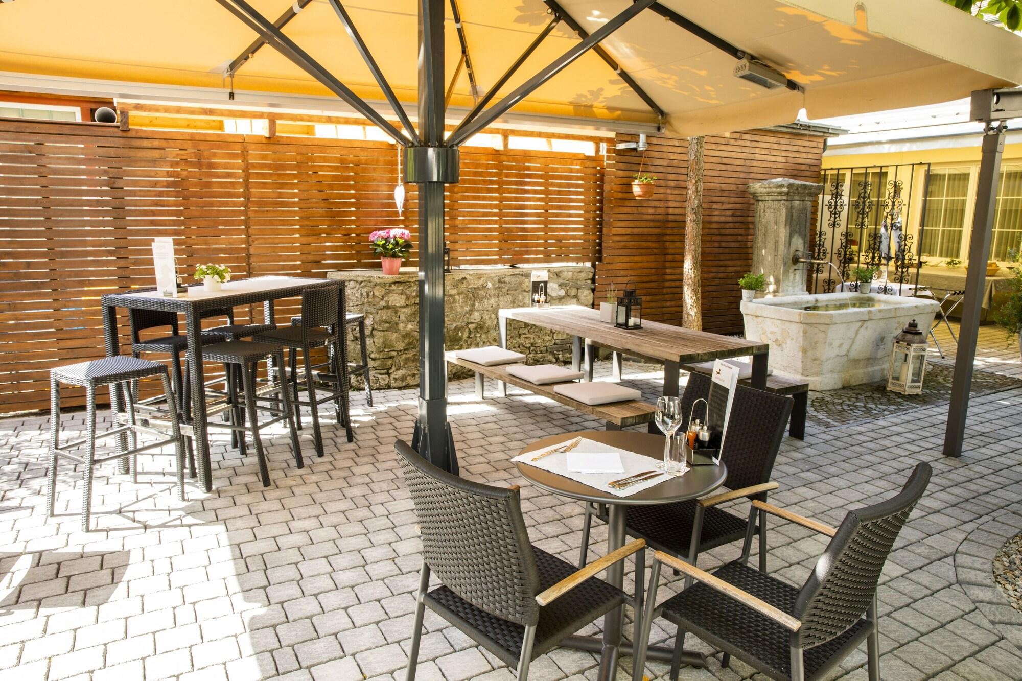 Restaurant Gartenhaus by Ochsen Lenzburg