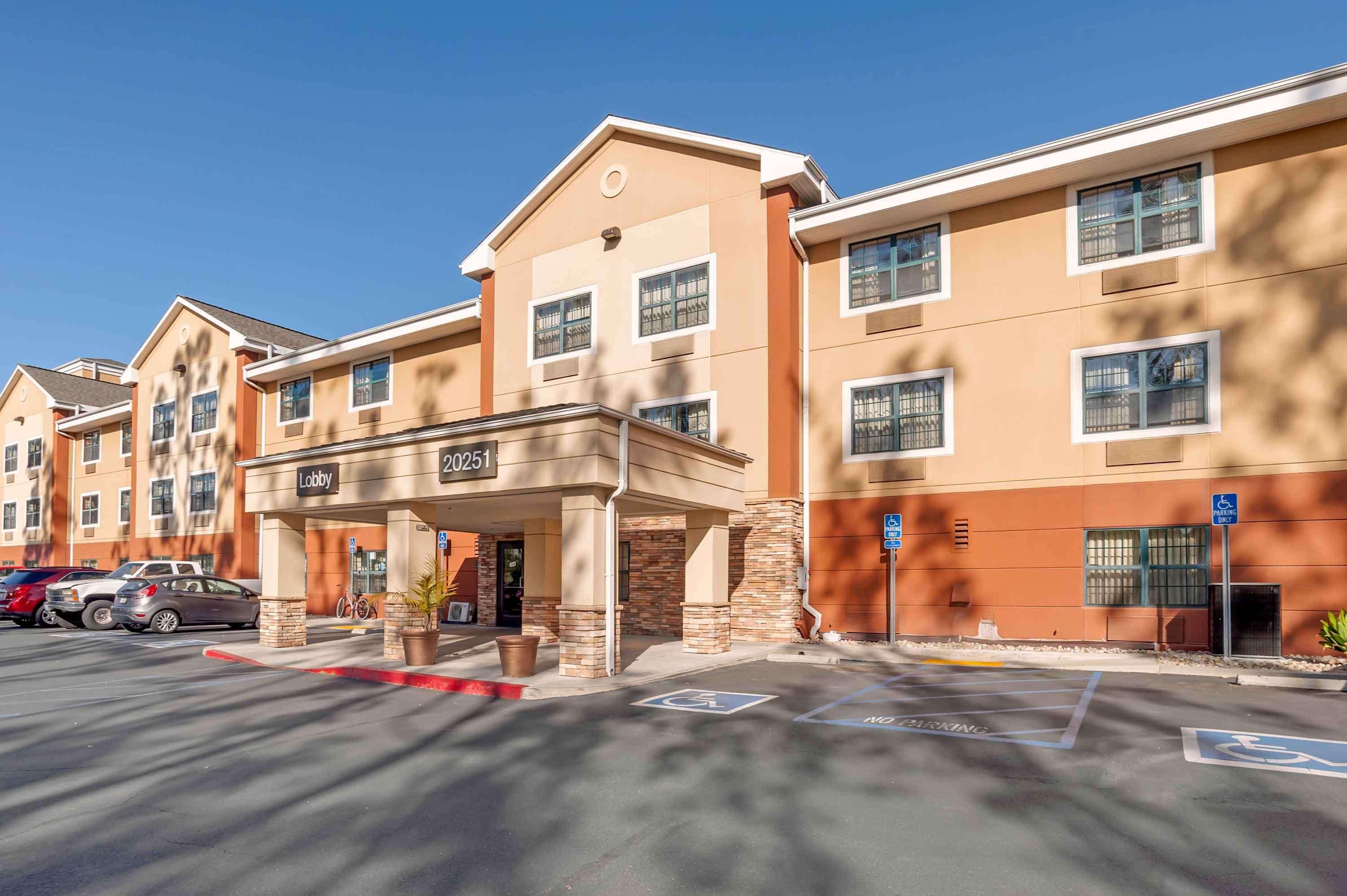 Vista Exterior Extended Stay America Suites Orange County Lake Forest