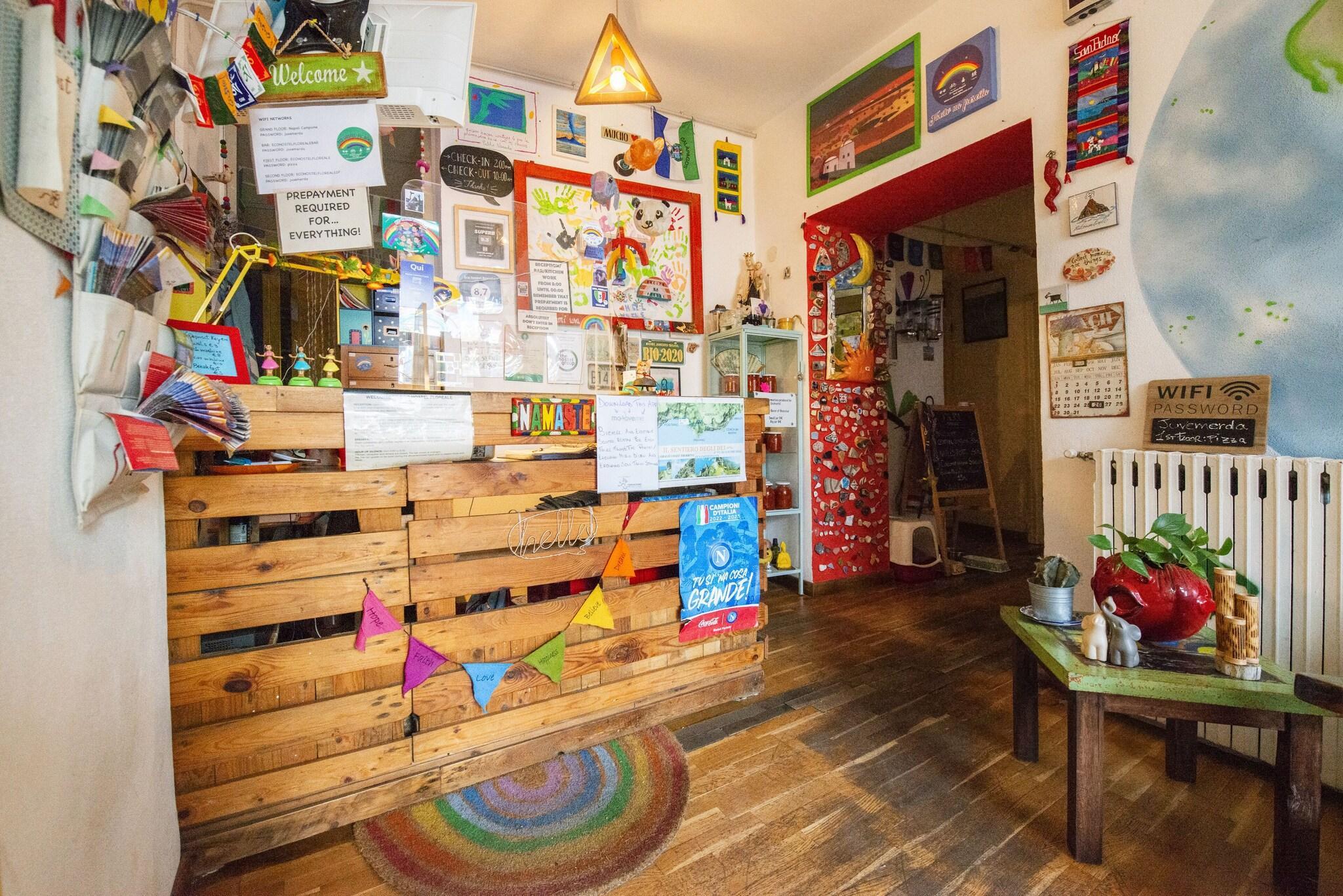 Vista Lobby Eco Hostel Floreale