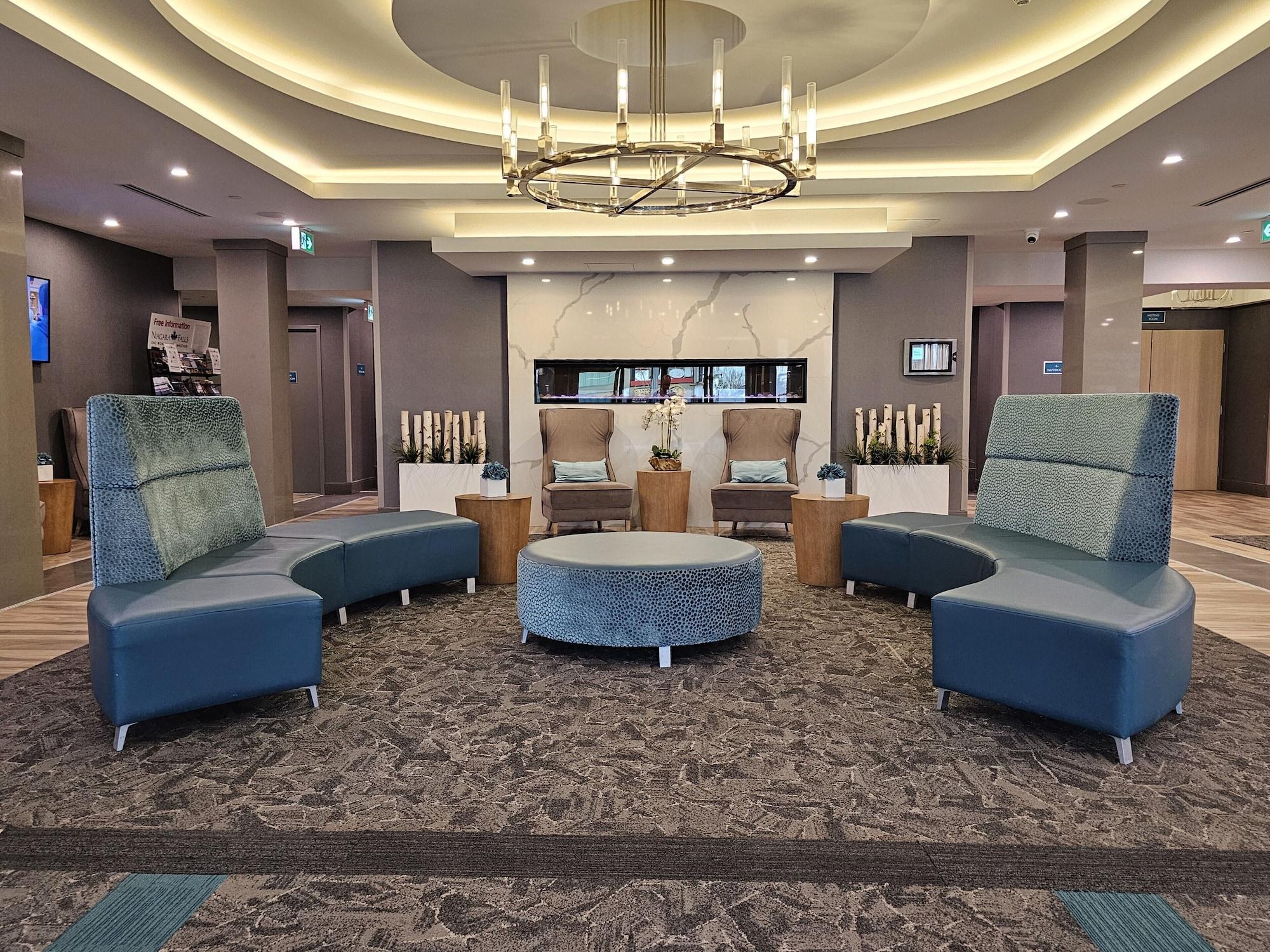Vista Lobby Vittoria Hotel and Suites