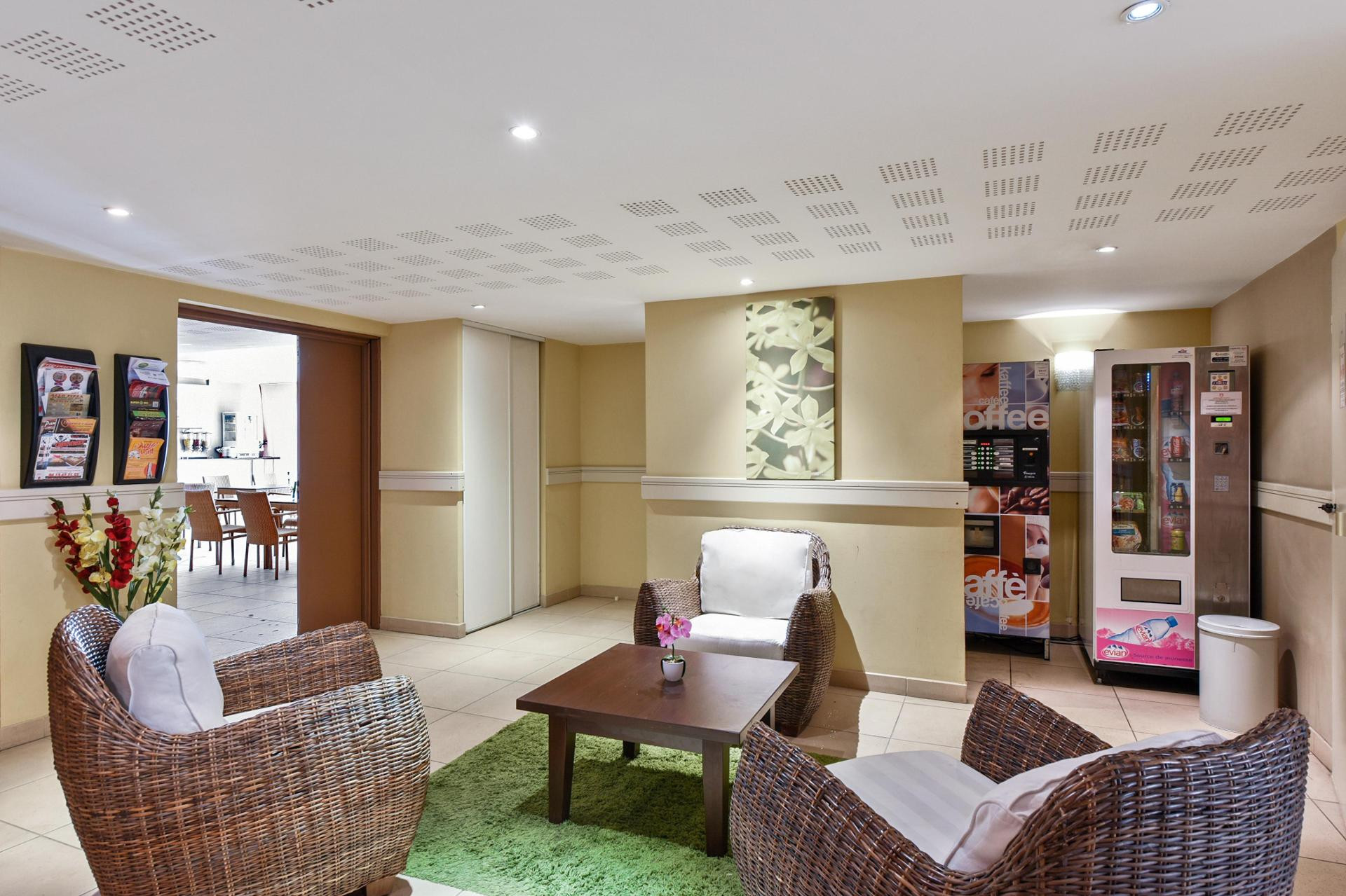 Vista Lobby Comfort Aparthotel Six-Fours