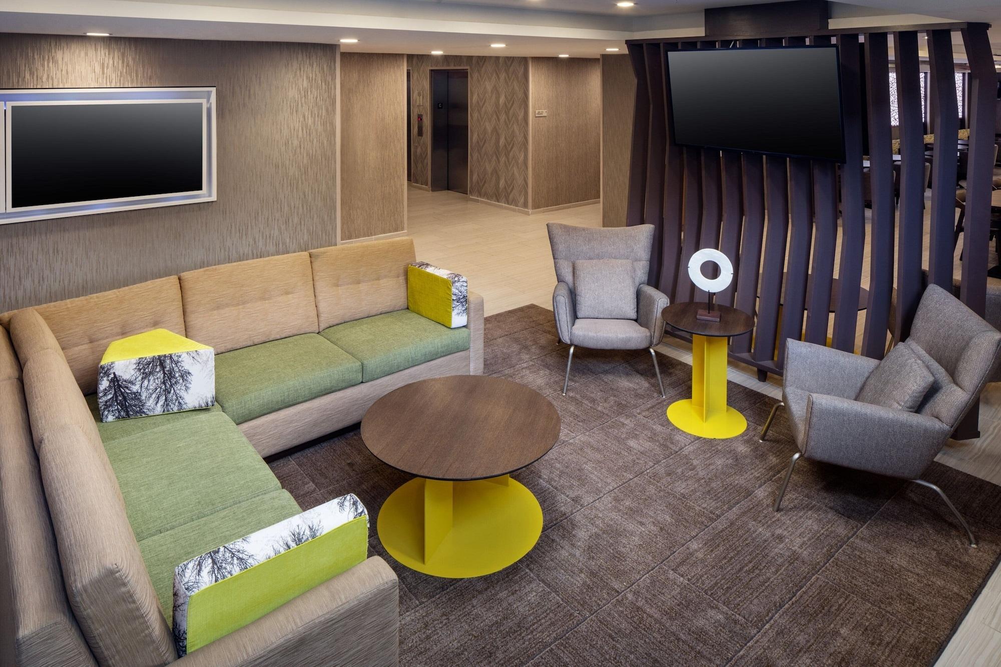 Bar/Salón SpringHill Suites by Marriott New York JFK Airport/Jamaica