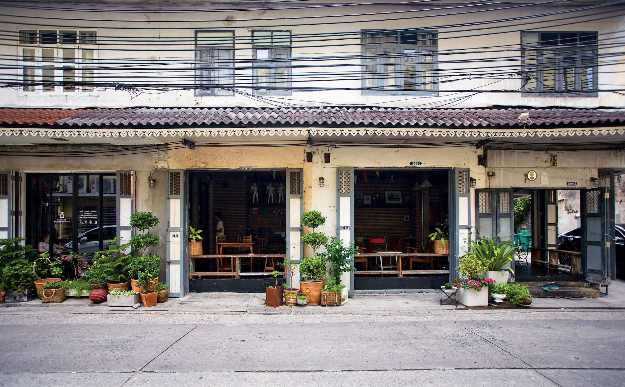 Vista Exterior Here Hostel