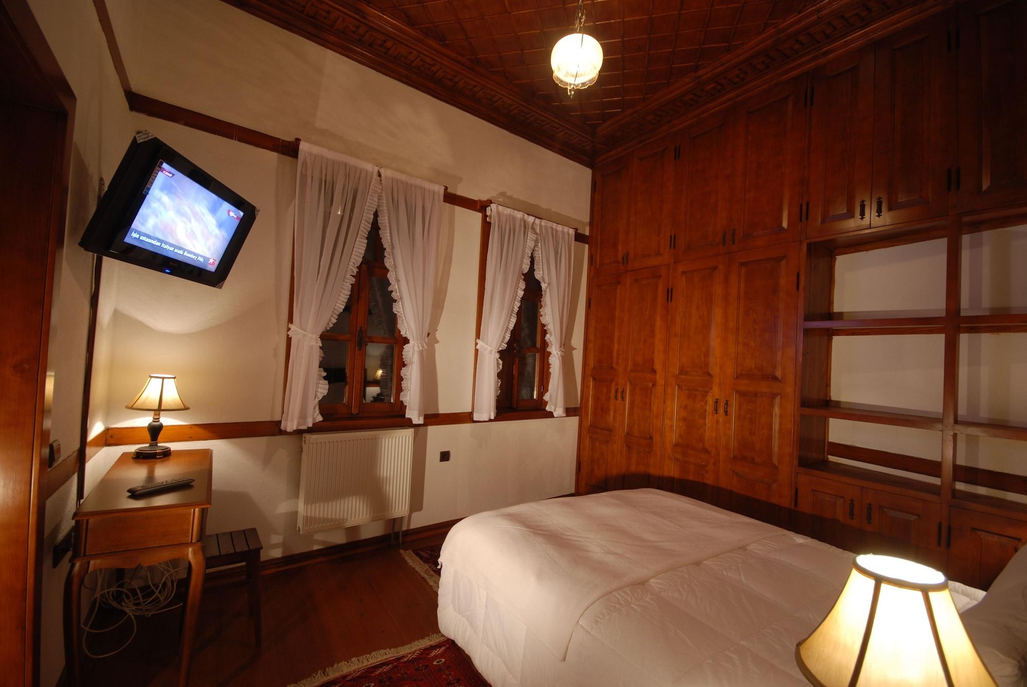 Habitación And Hotel