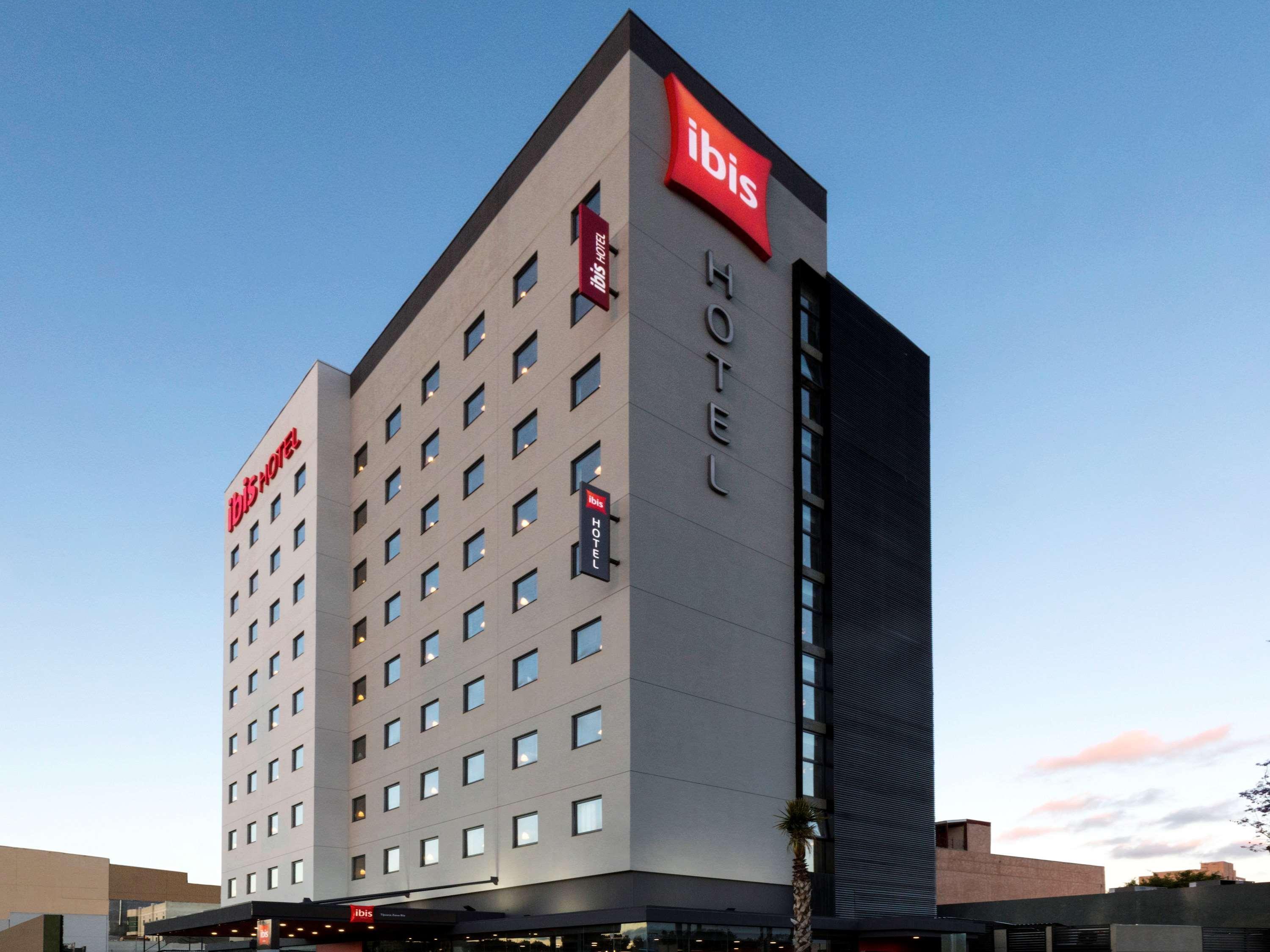 Vista Exterior Ibis Tijuana Zona Rio