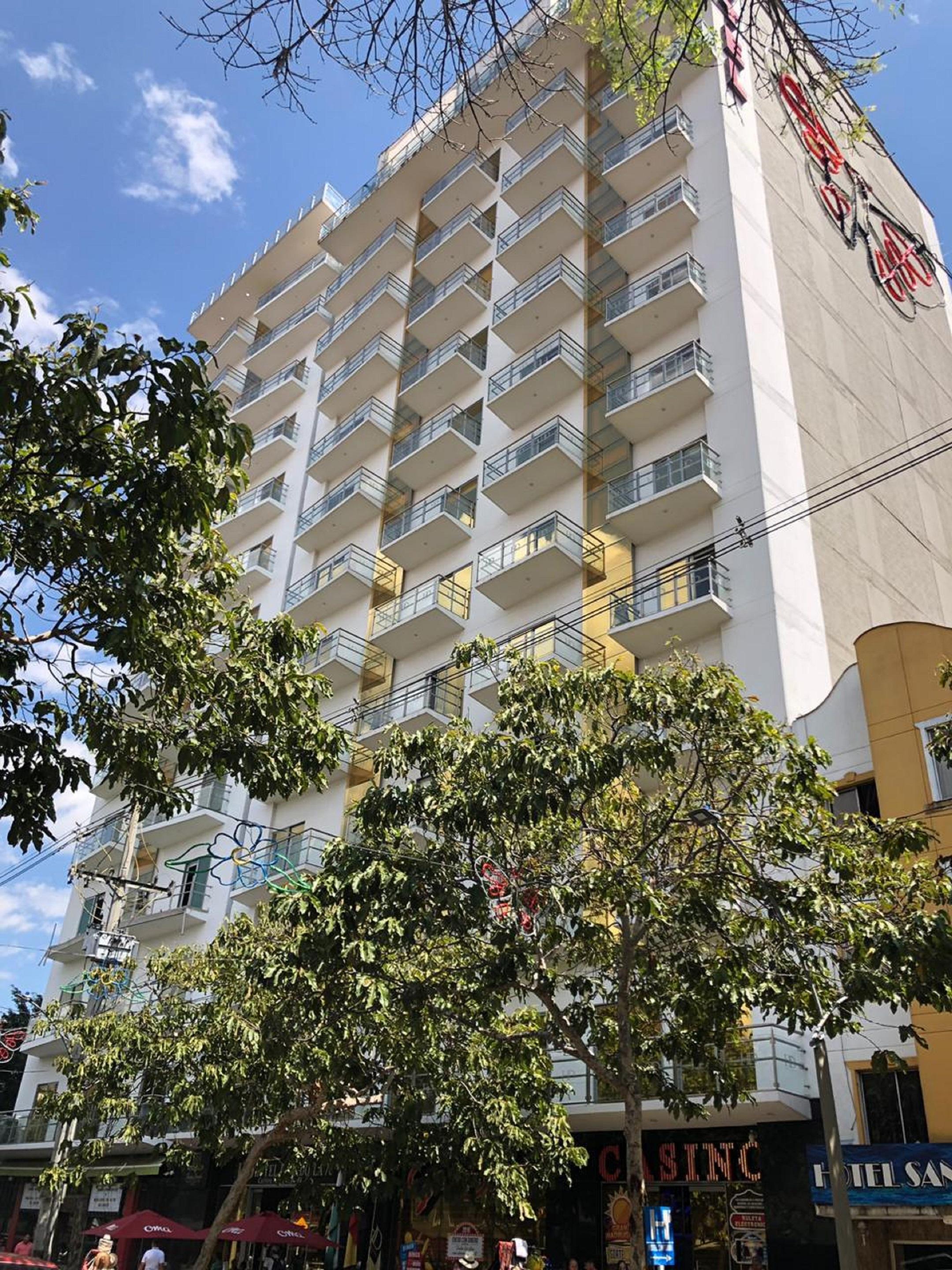 Vista Exterior Hotel Dorado La 70