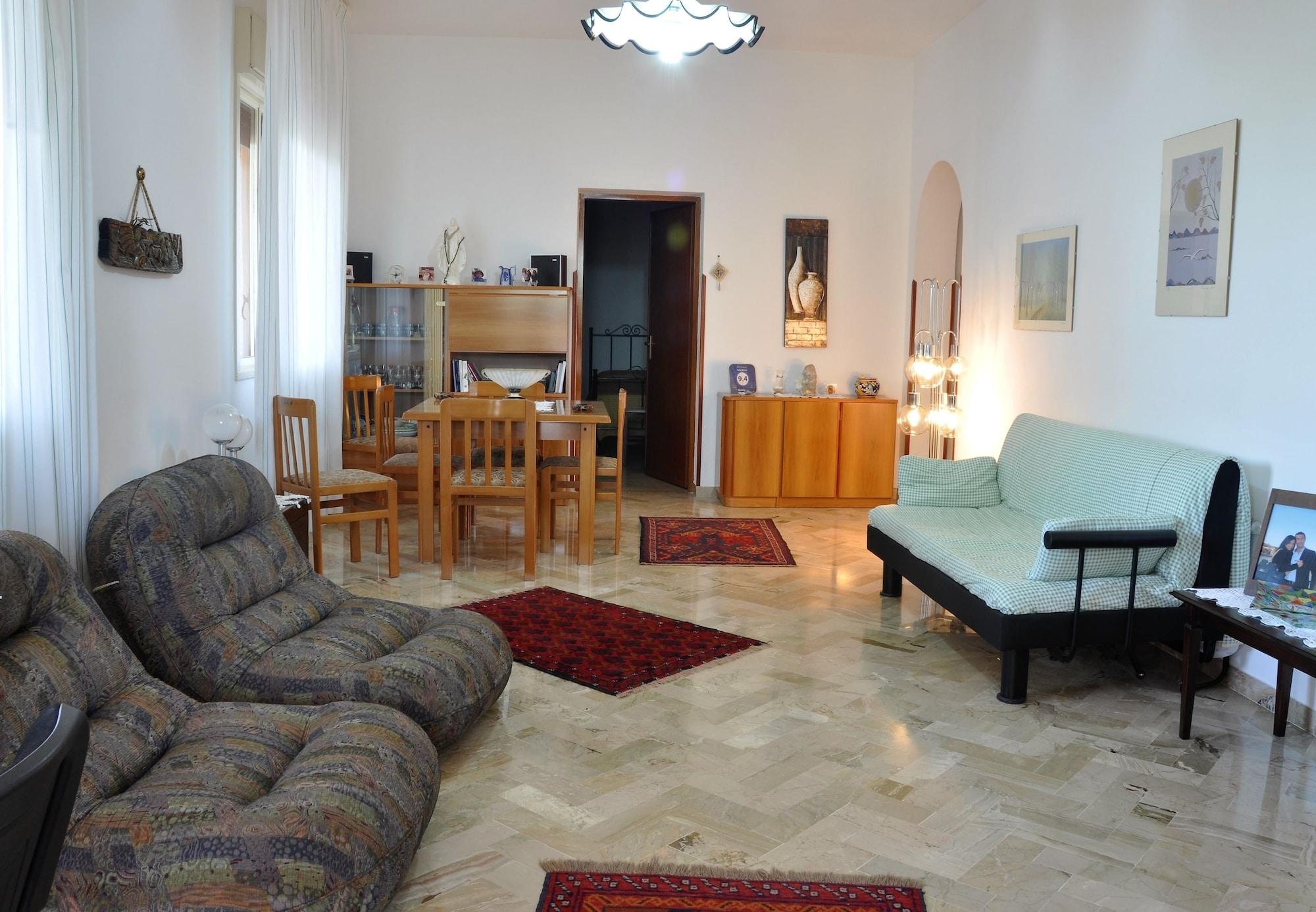 Vista Lobby Santa Teresa