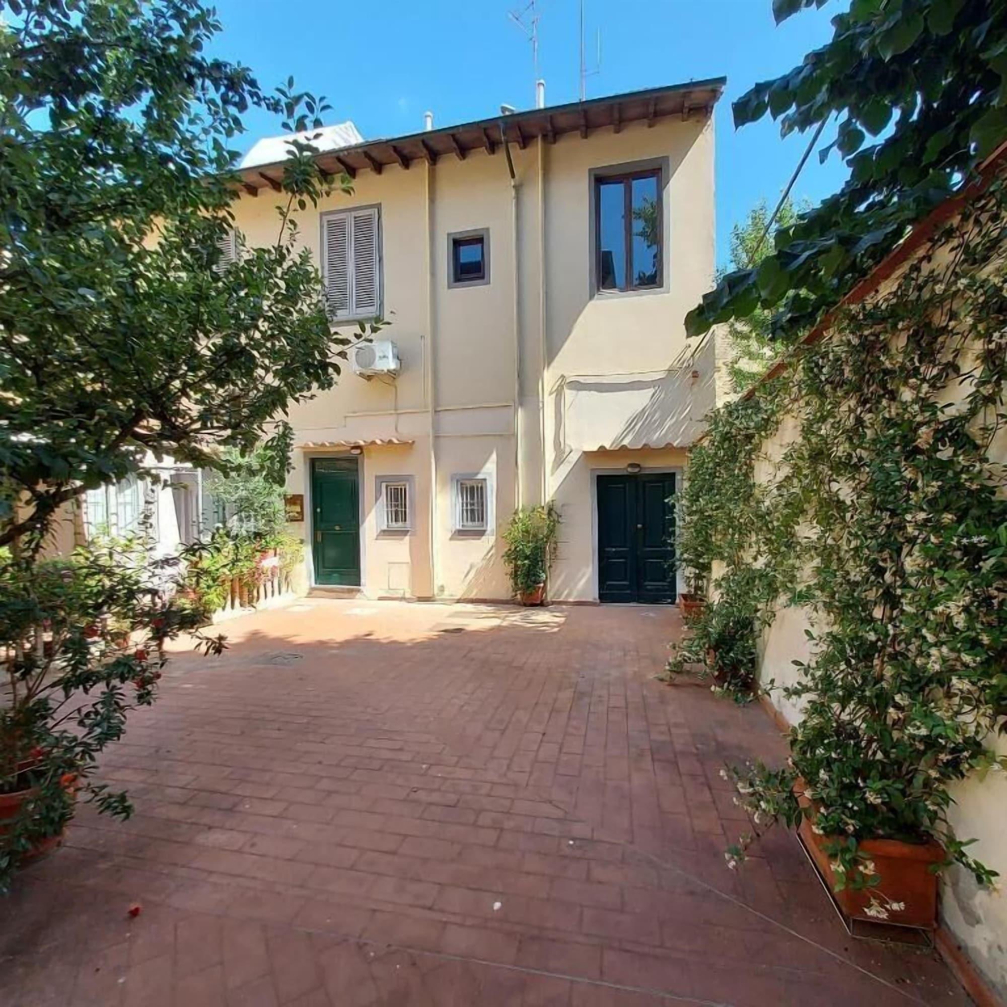 Vista Exterior Amalia Apartments - Via la Farina
