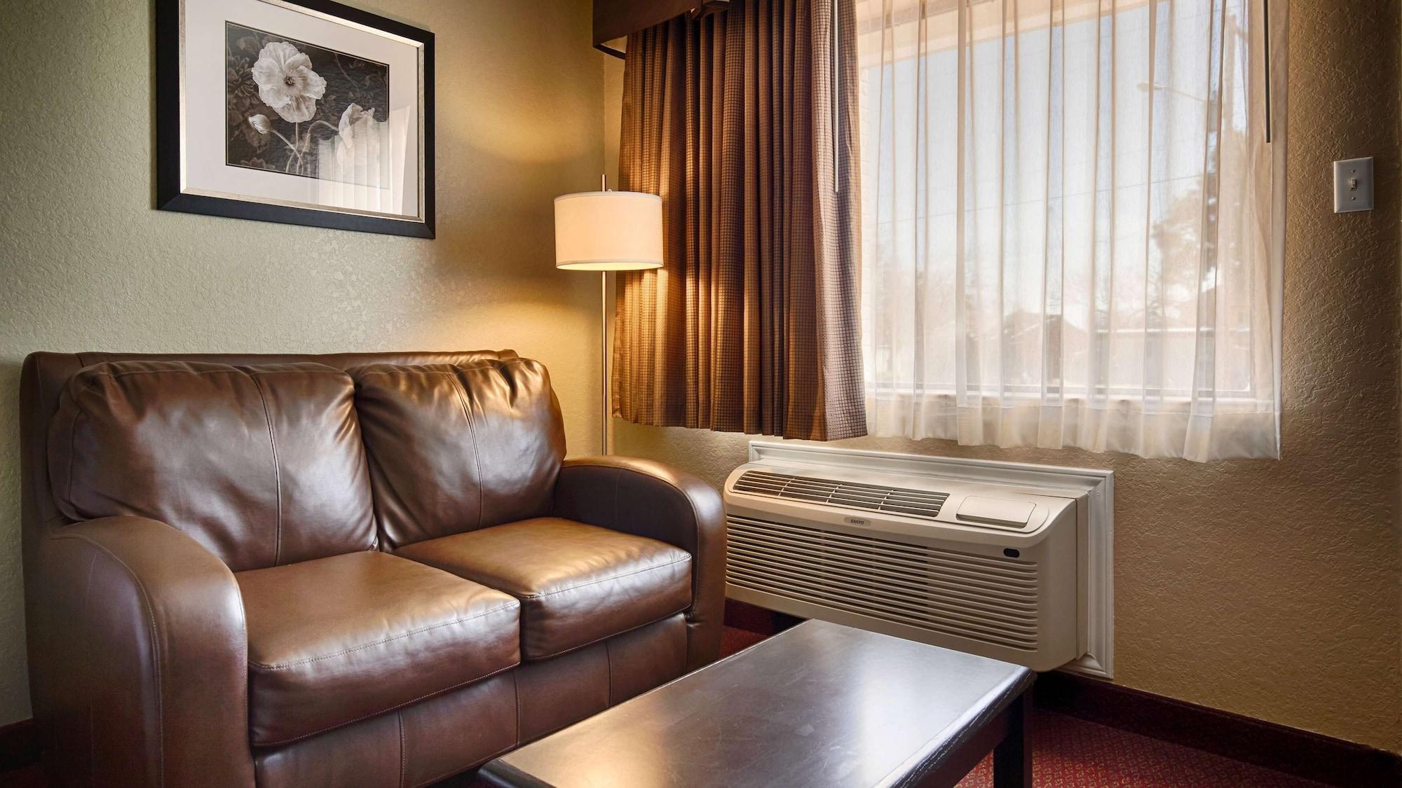 Habitación SureStay Hotel by Best Western Floresville