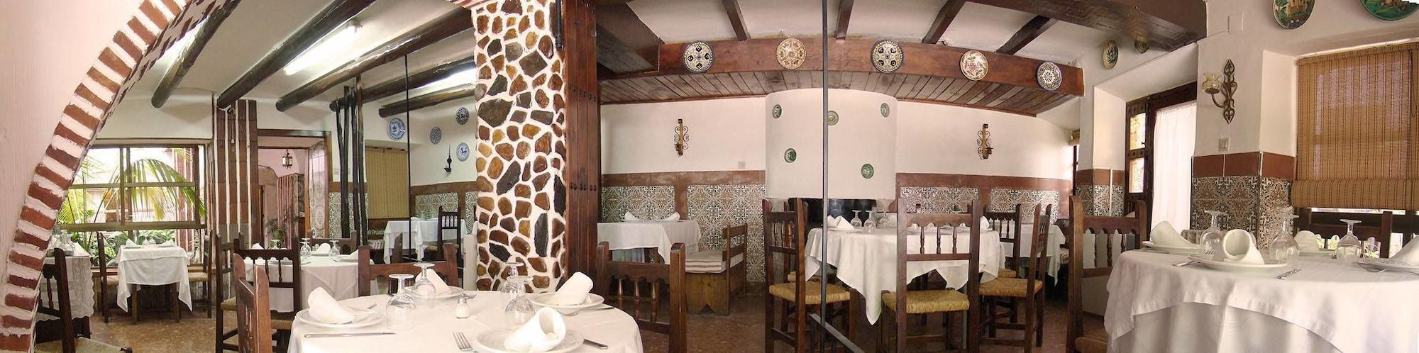 Bar/Salón Hostal - Restaurante Emilia