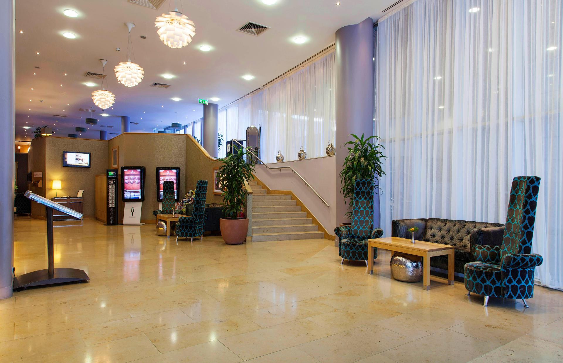 Vista Lobby Clayton Hotel Cardiff Lane