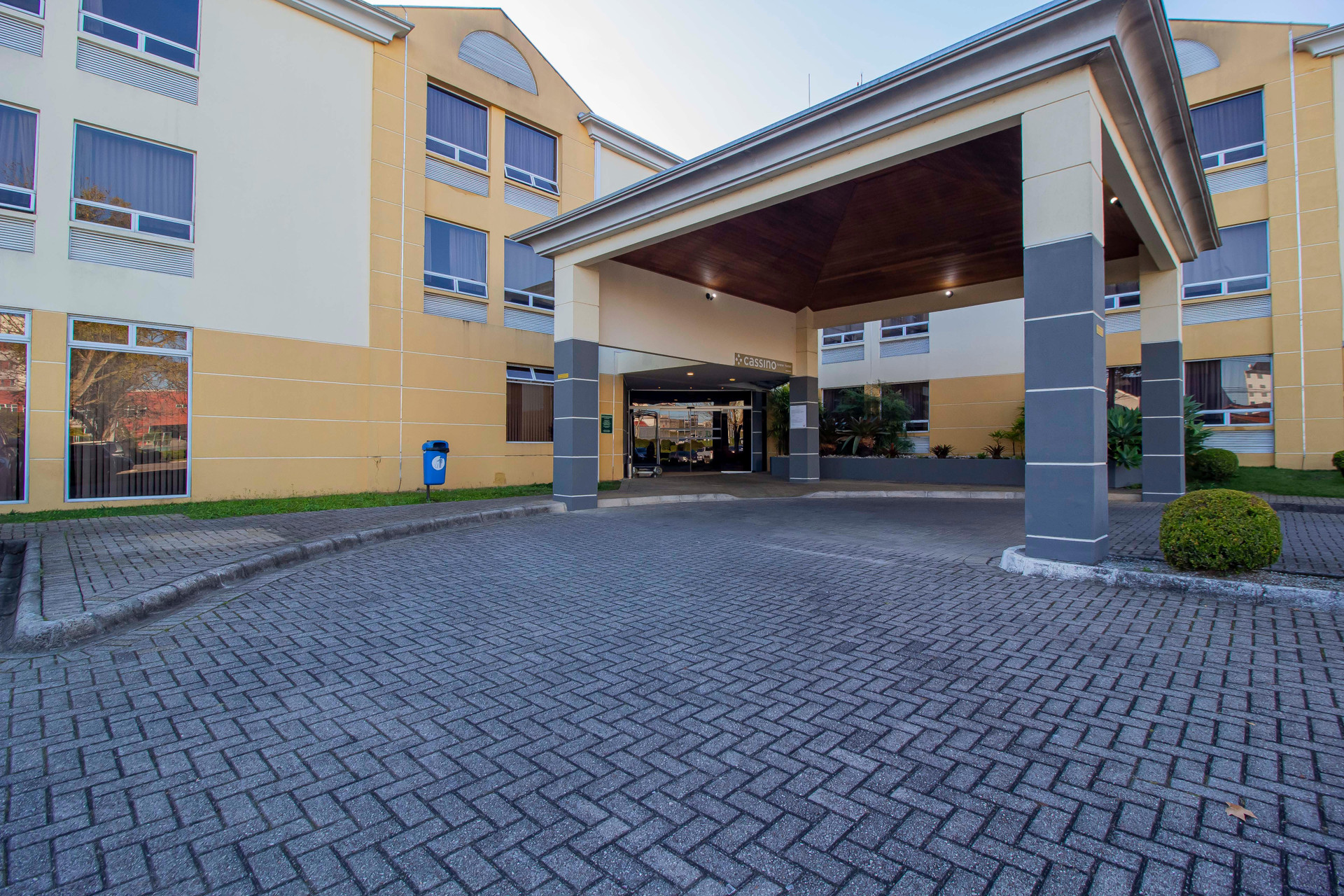 Vista Exterior Hotel Cassino Tower Curitiba Aeroporto By Nacional Inn