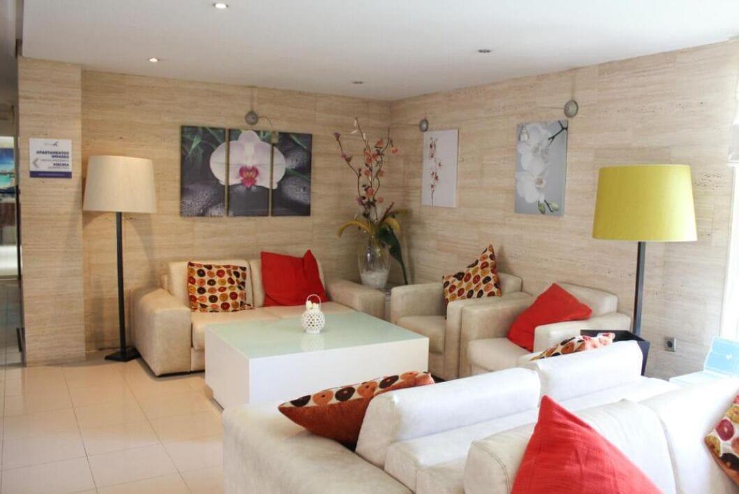 Vista Lobby Apartamentos Palmera Beach