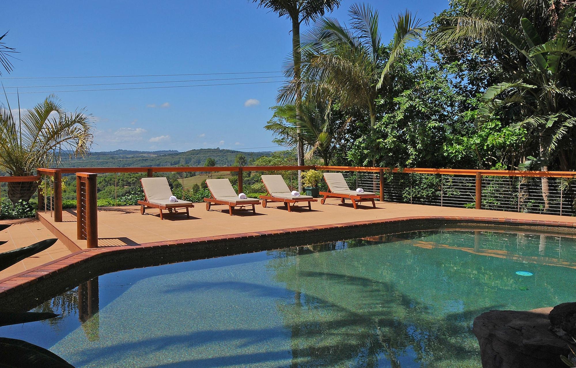 Vista Piscina Summerhills Retreat Byron Bay
