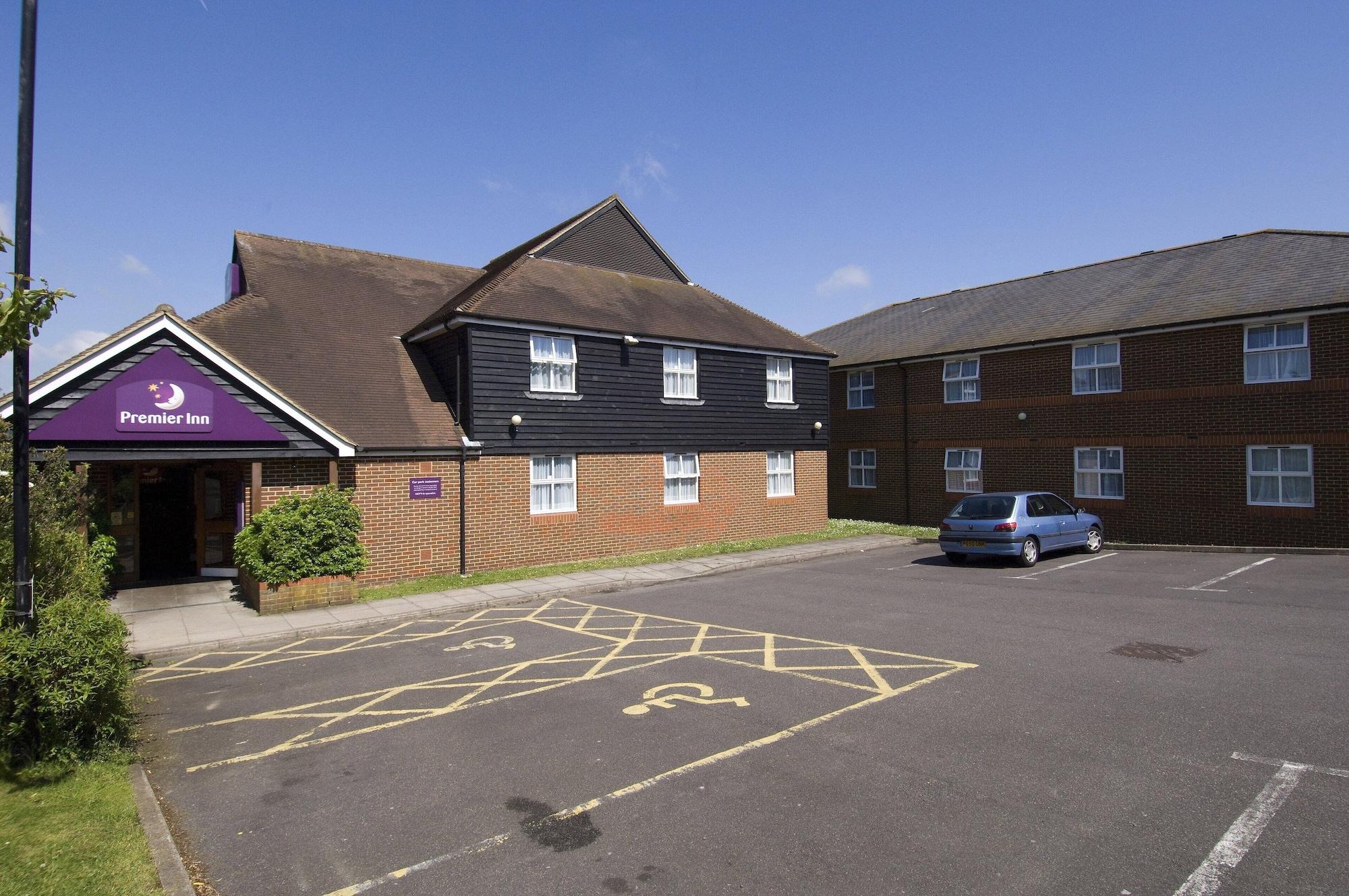 Varios Premier Inn Ashford North