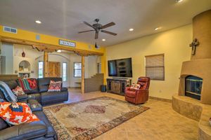 Alquiler Vacacional - Rustic Las Cruces Escape - 2 Mi to Nmsu!
