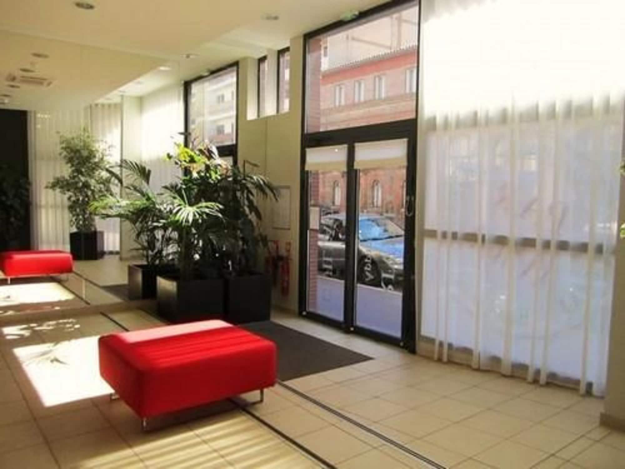 Vista Lobby Lagrange Apart'HOTEL Toulouse Saint Michel