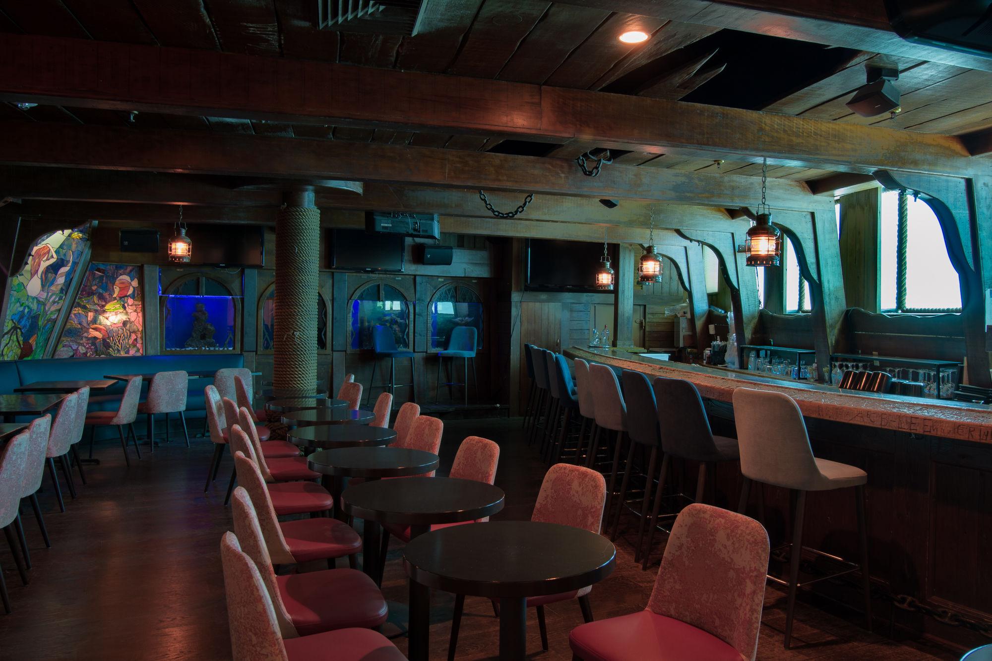 Bar/Lounge B Ocean Resort Fort Lauderdale