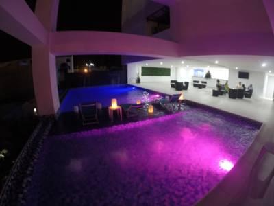 Vista Piscina Hotel Malibu