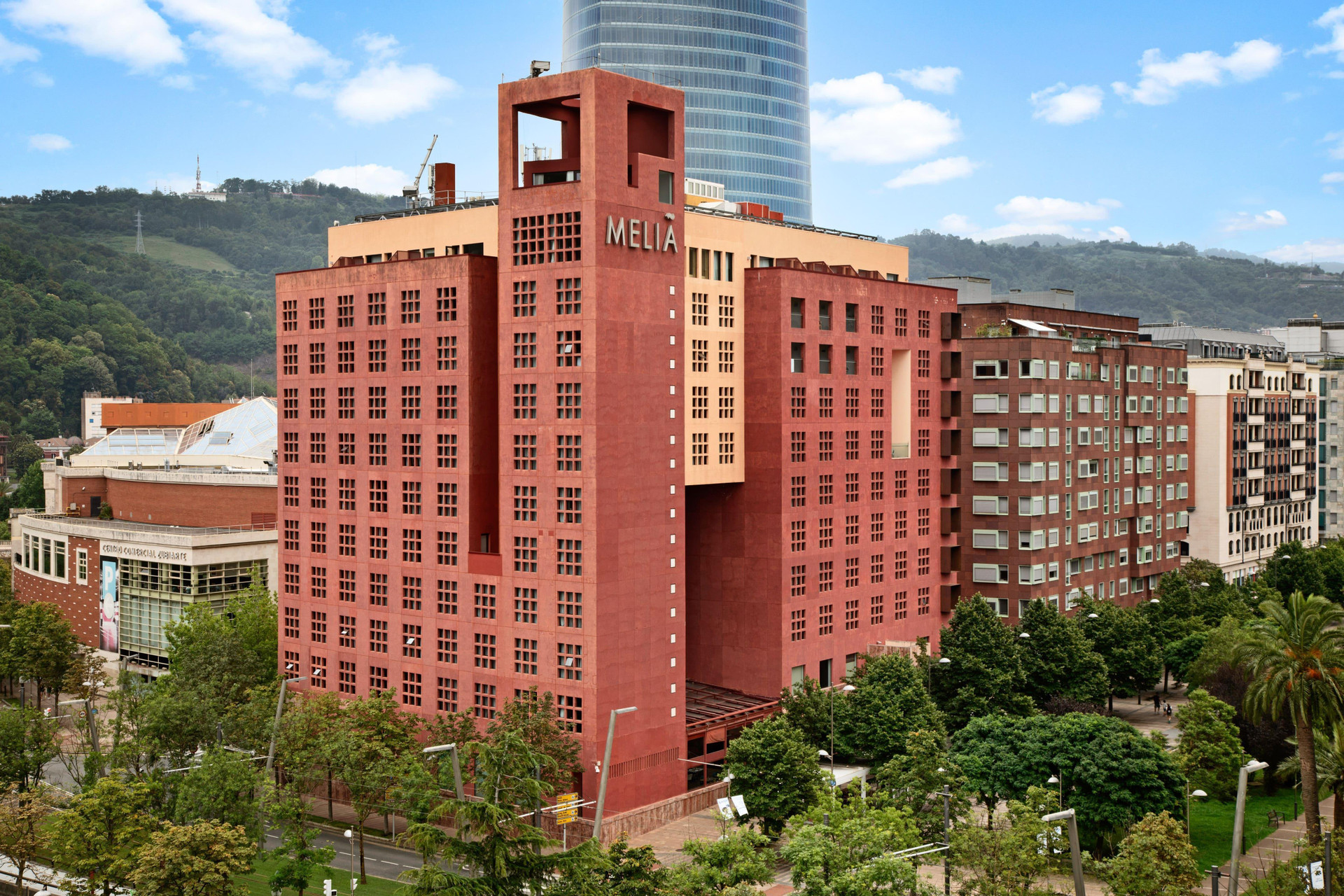 Vista Exterior Hotel Melia Bilbao