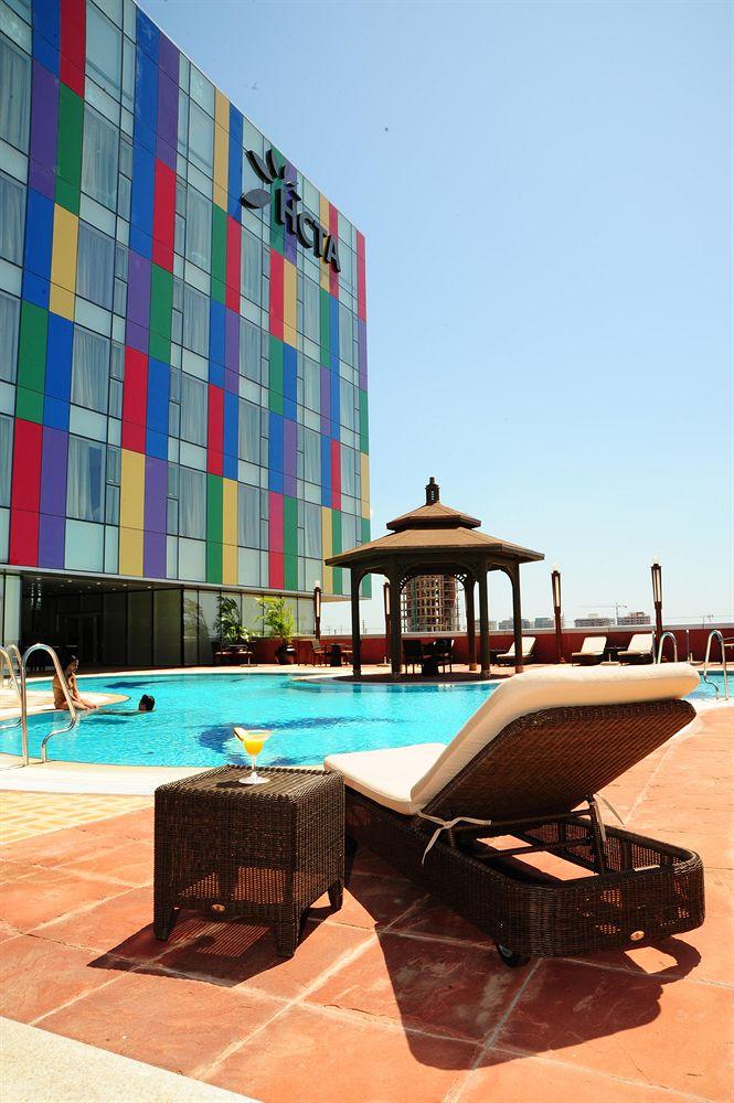 Vista Piscina Hotel de Convençoes de Talatona