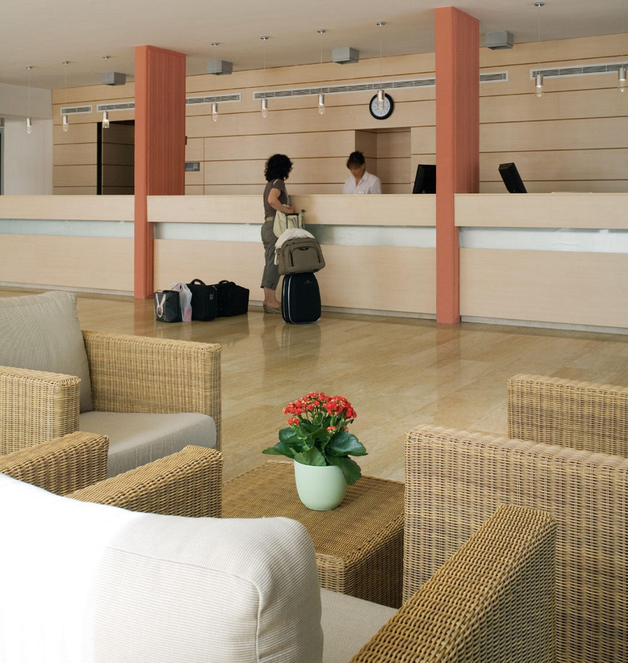 Vista Lobby Valamar Tirena Hotel
